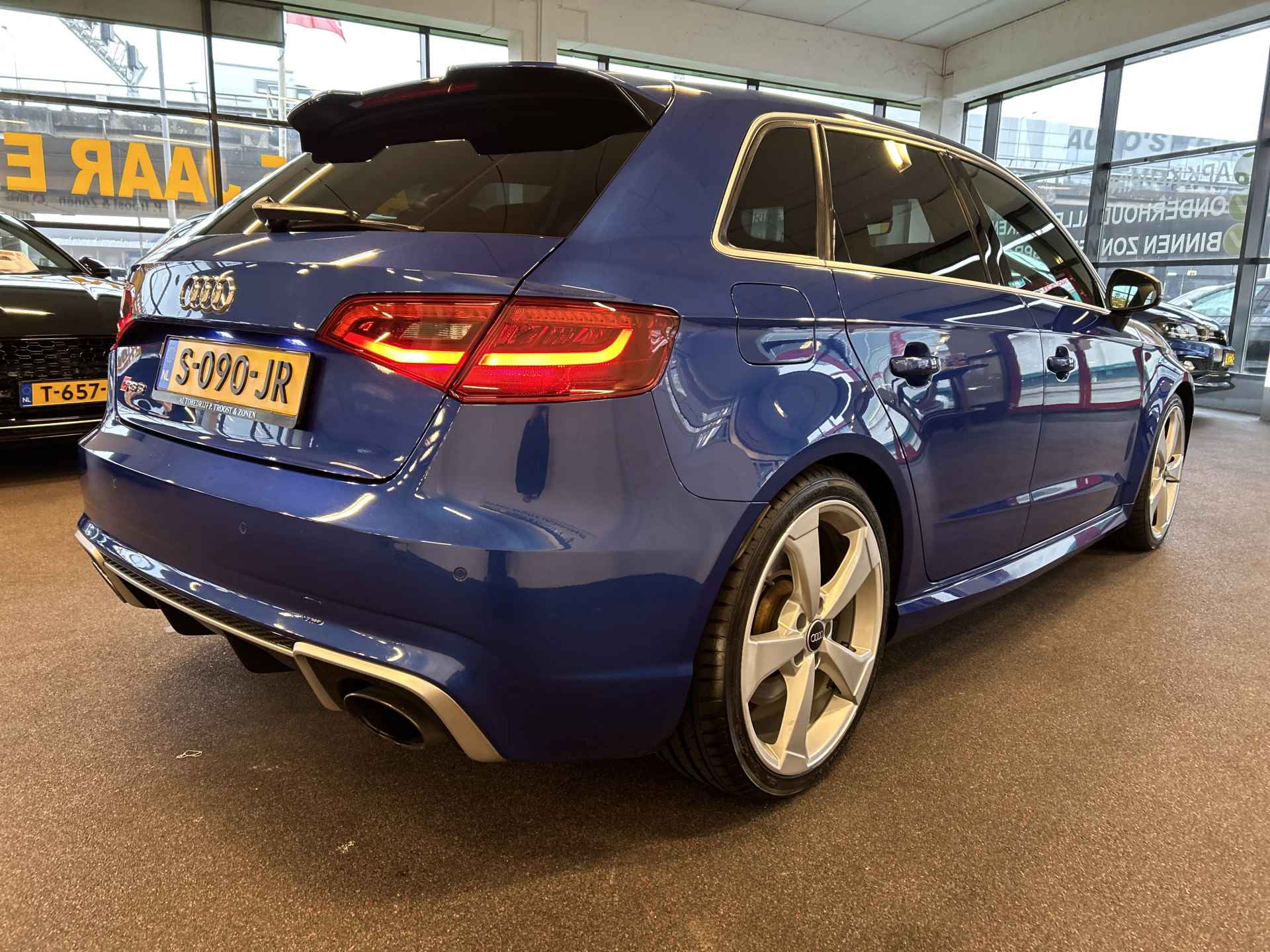 Audi RS3 Sportback 2.5 TFSI RS 3 quattro Pro Line Plus | Dealer onderhouden | Keurige staat | Adaptieve cruise control | RS zetels | Adaptief onder - 25/28