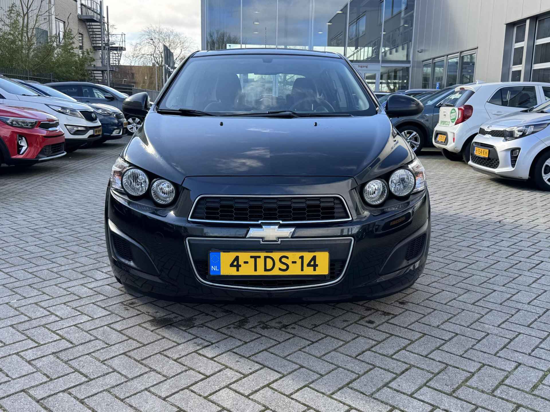 Chevrolet Aveo 1.2 LT - 2/33