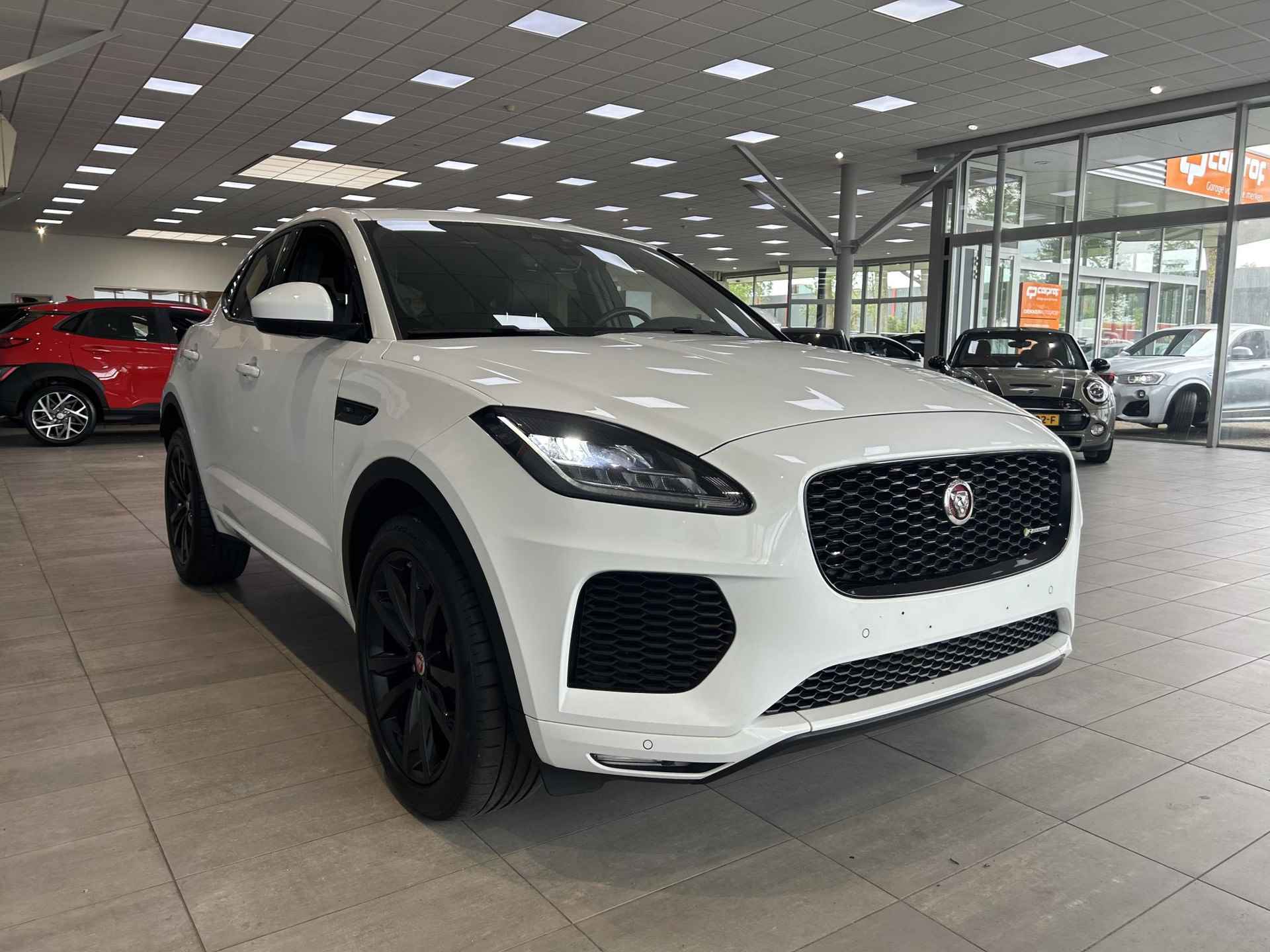 Jaguar E-Pace R-Dynamic S 2.0 200pk AWD Automaat-panoramadak - 8/28