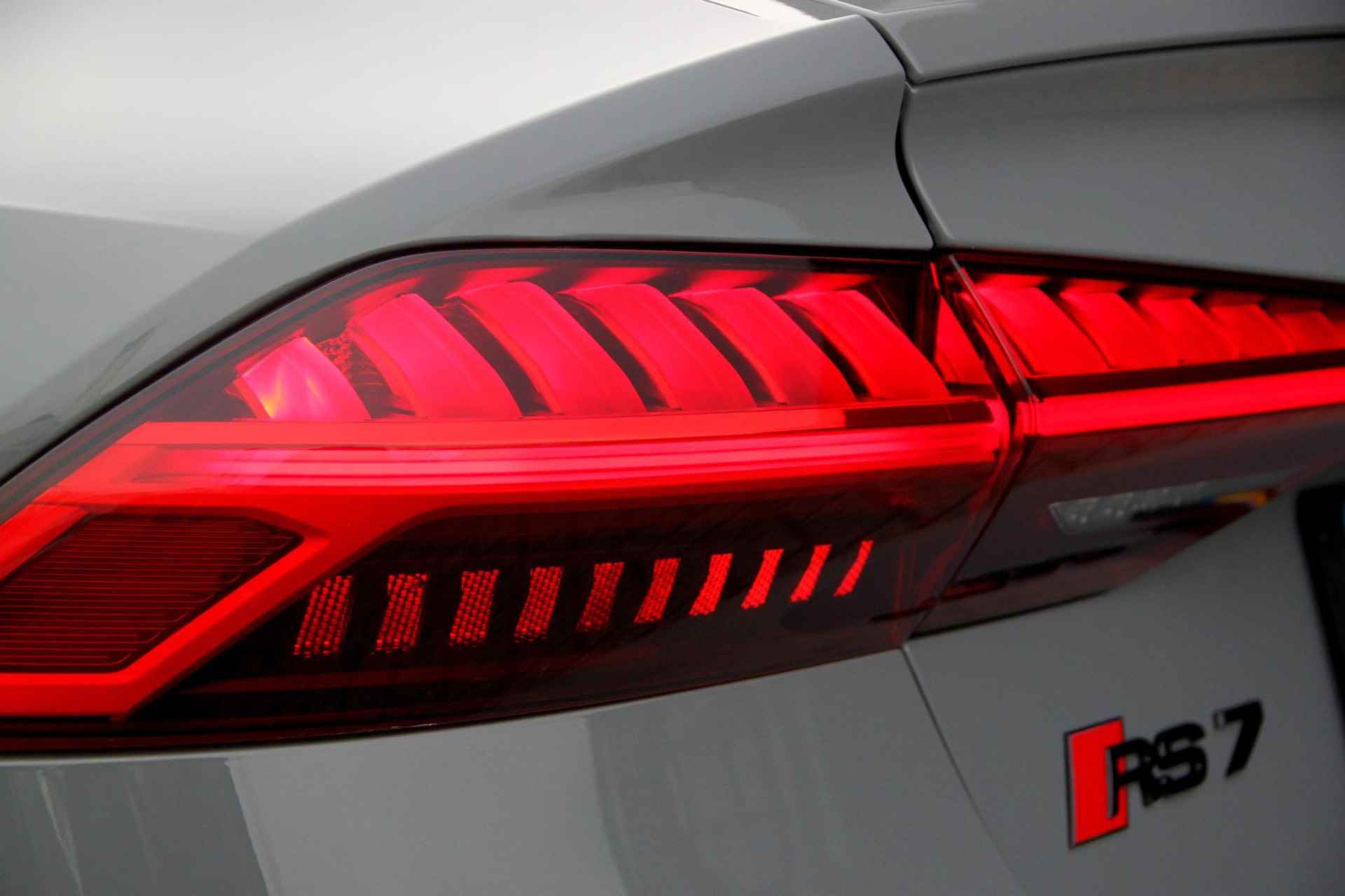 Audi RS7 Sportback Urban Automotive 4.0 TFSI quattro / DYNAMIC PLUS / PANODAK / TOUR - 51/57