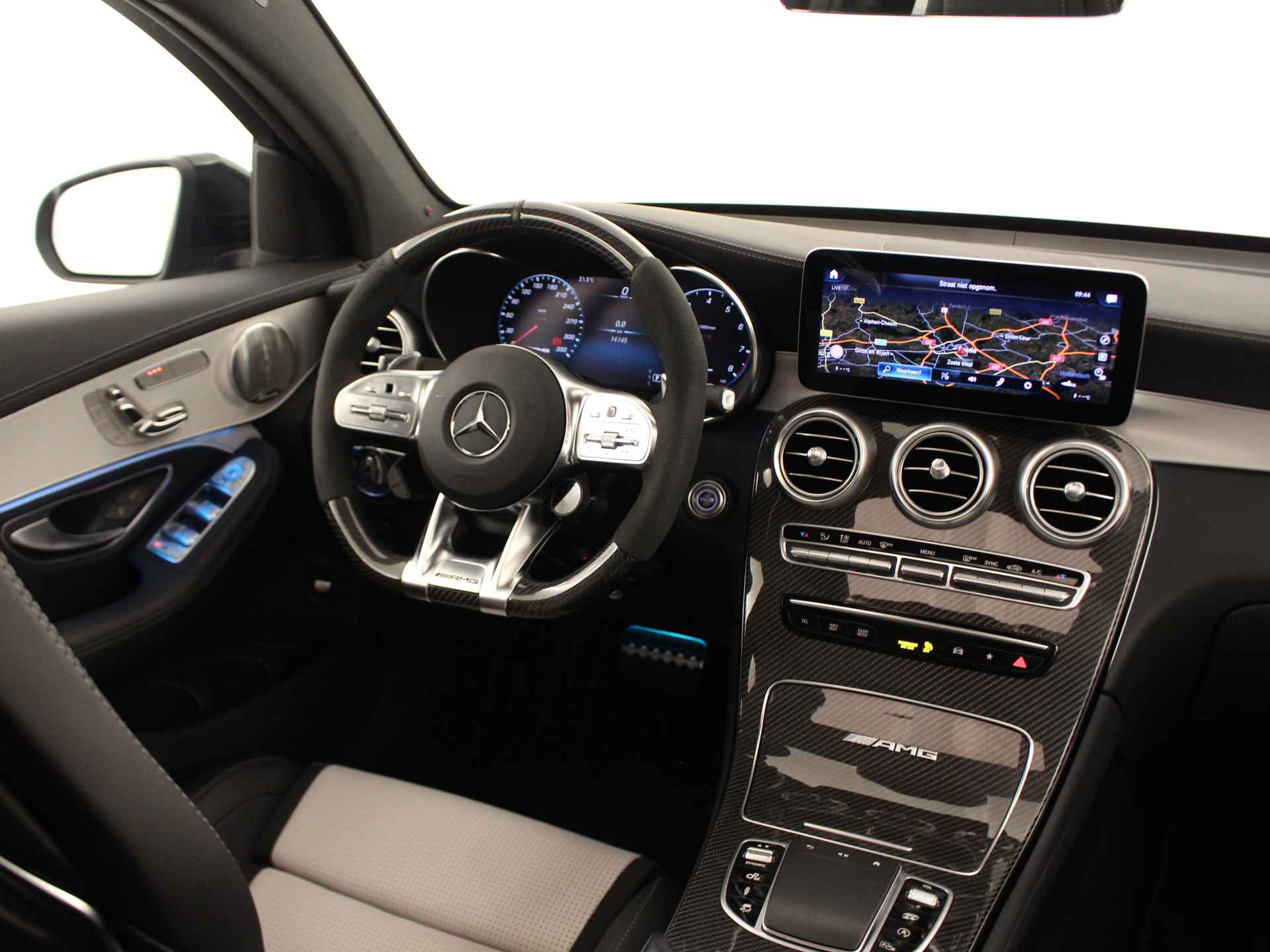 Mercedes-Benz GLC Coupé 63 S AMG 4MATIC+ Premium Plus | V8 | 510 pk | Keramische remmen | AMG performance-stoelen | Performance pakket | Inclusief 24 maanden Mercedes-Benz Certified garantie voor Europa. - 39/48