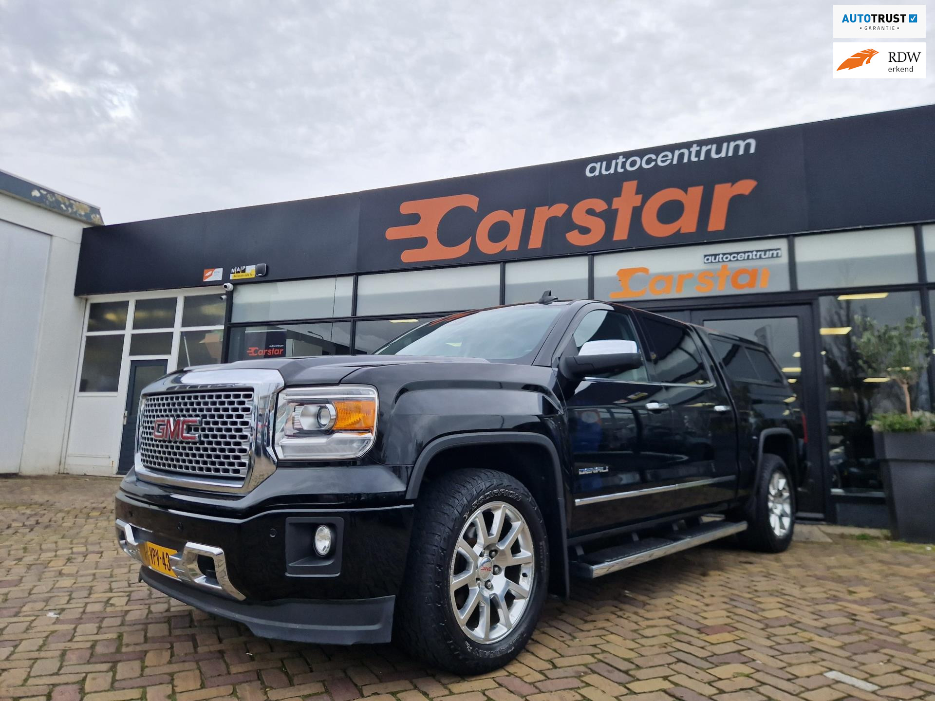 GMC SIERRA DENALI 4WD Aut|Trekhaak|Camera|Schrijfdak