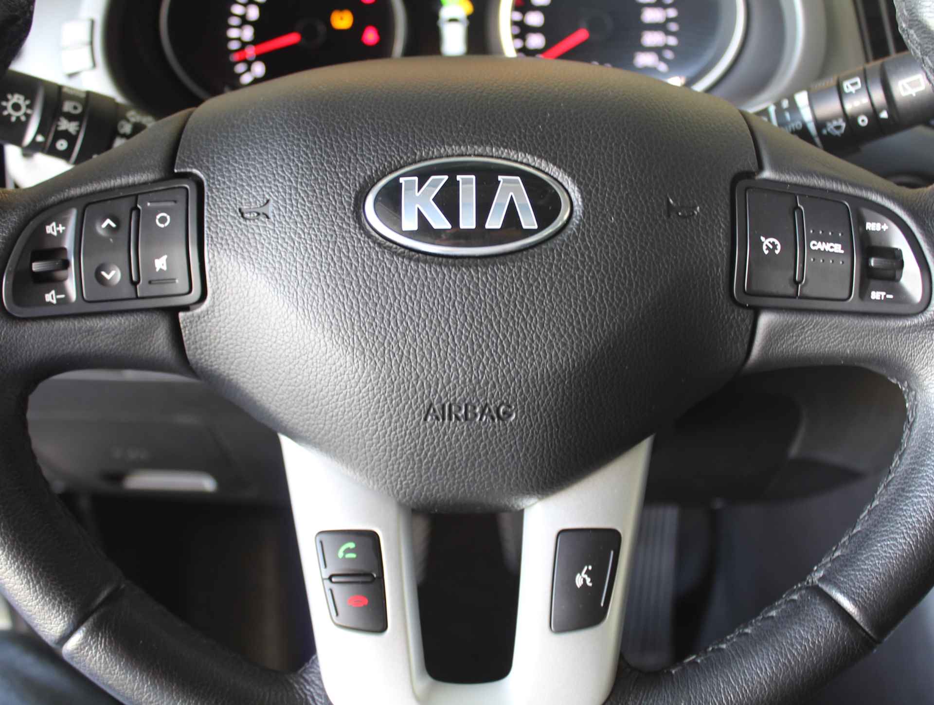 Kia Sportage 1.6 GDI 135 pk Executive Line / Schuifdak / Leder / Navigatie / Camera - 24/31