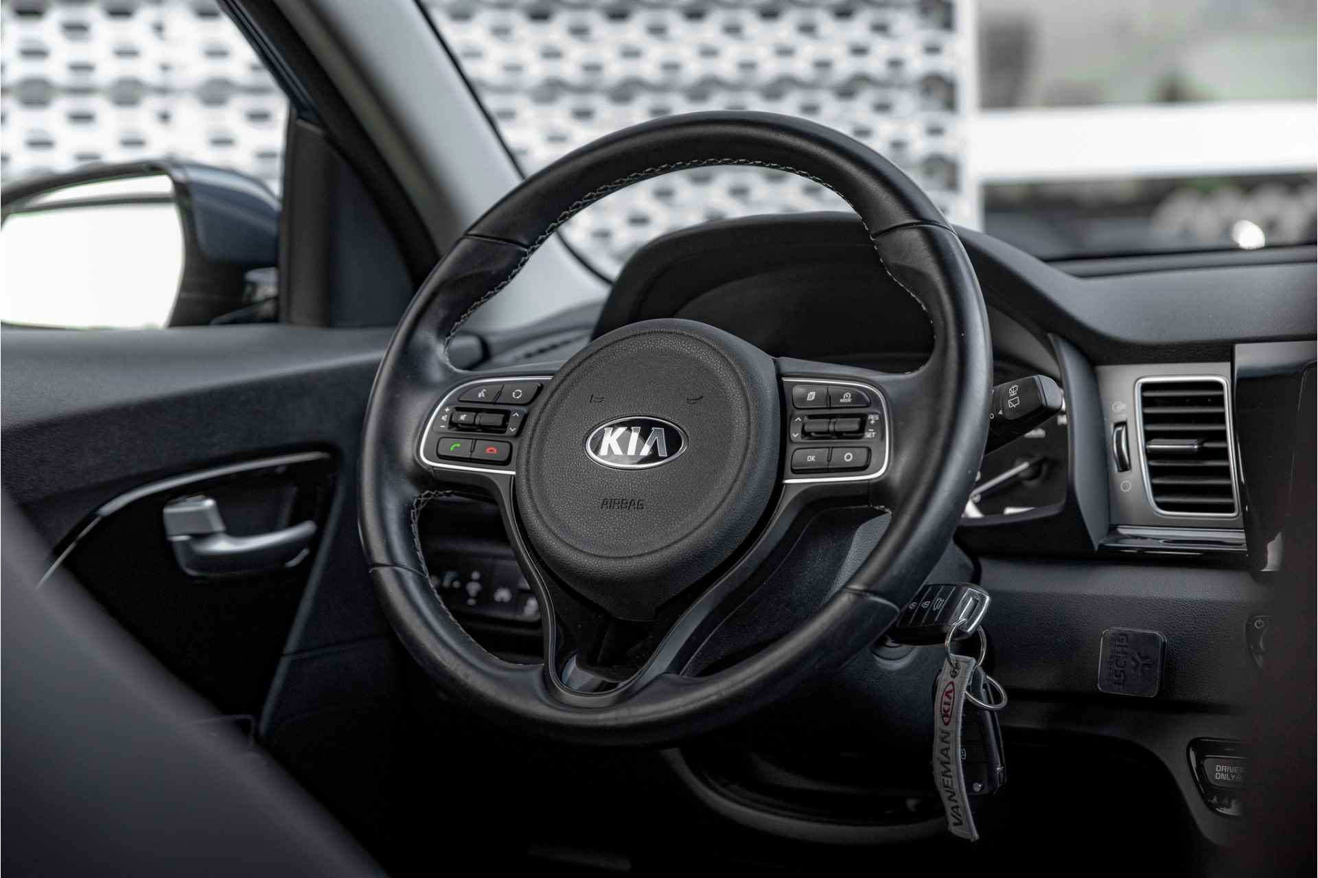 Kia Niro 1.6 GDi Hybrid DynamicLine | Navigatie | Carplay | Camera - 10/33