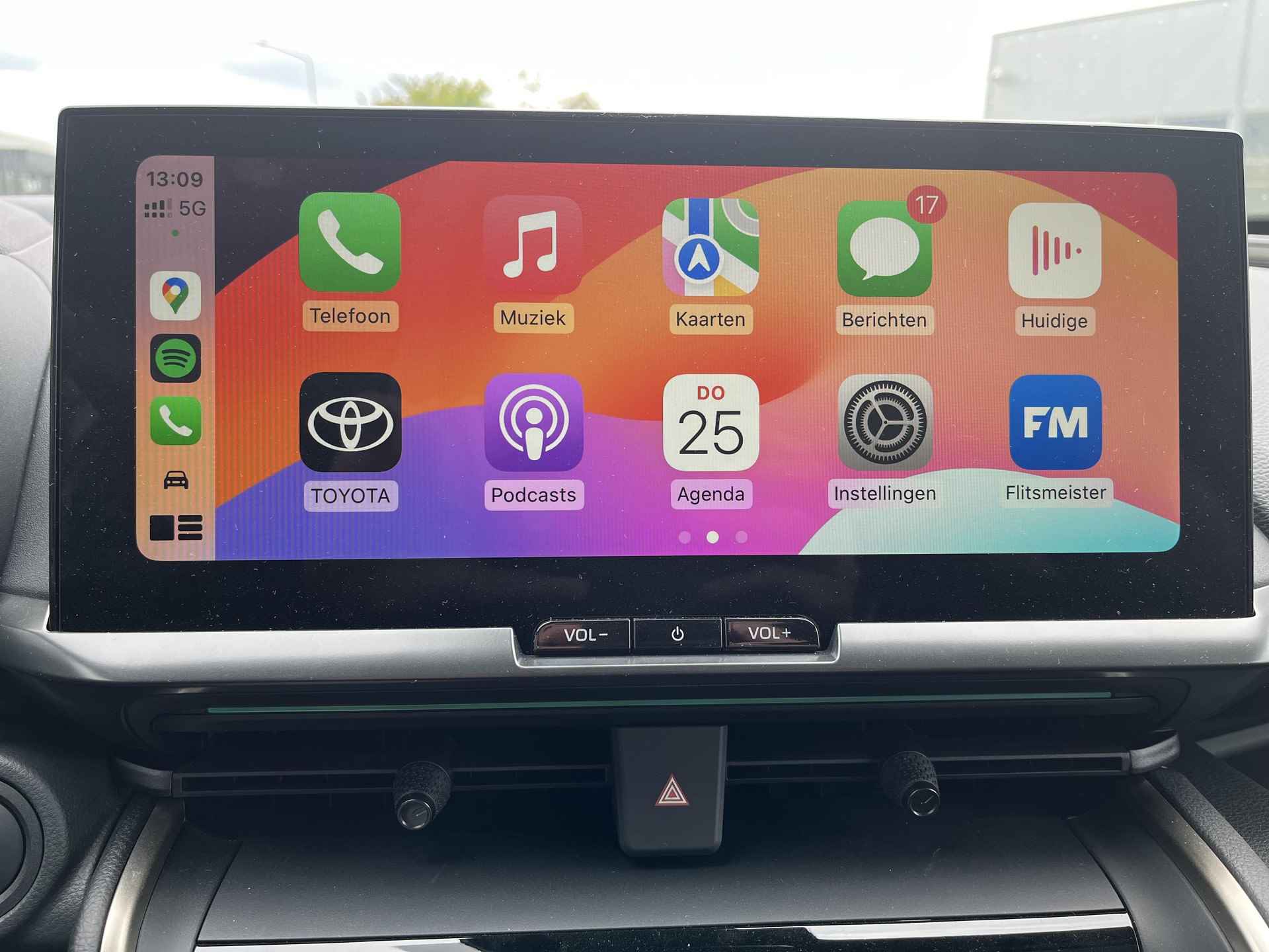 Toyota C-HR Hybrid 200 Première Edition | Navigatie | Apple CarPlay/Android auto | Achteruitrijcamera | Elektrische achterklep - 20/34