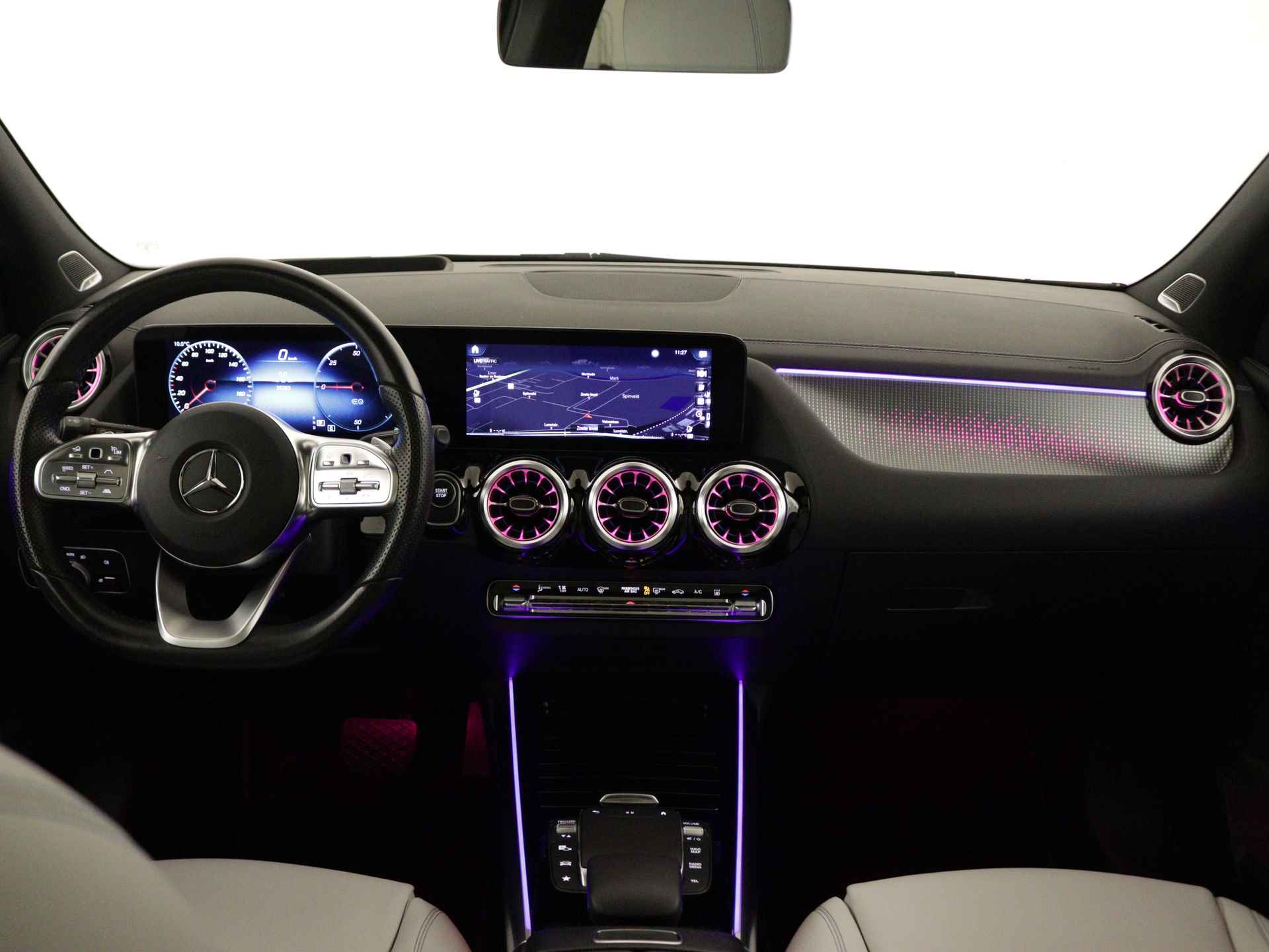 Mercedes-Benz EQA 250 Edition 1 AMG 67 kWh | Panoramadak | 360°-camera | Burmester | Distronic | Elektrische Stoelen | Inclusief 24 maanden MB Certified garantie voor Europa. - 6/44