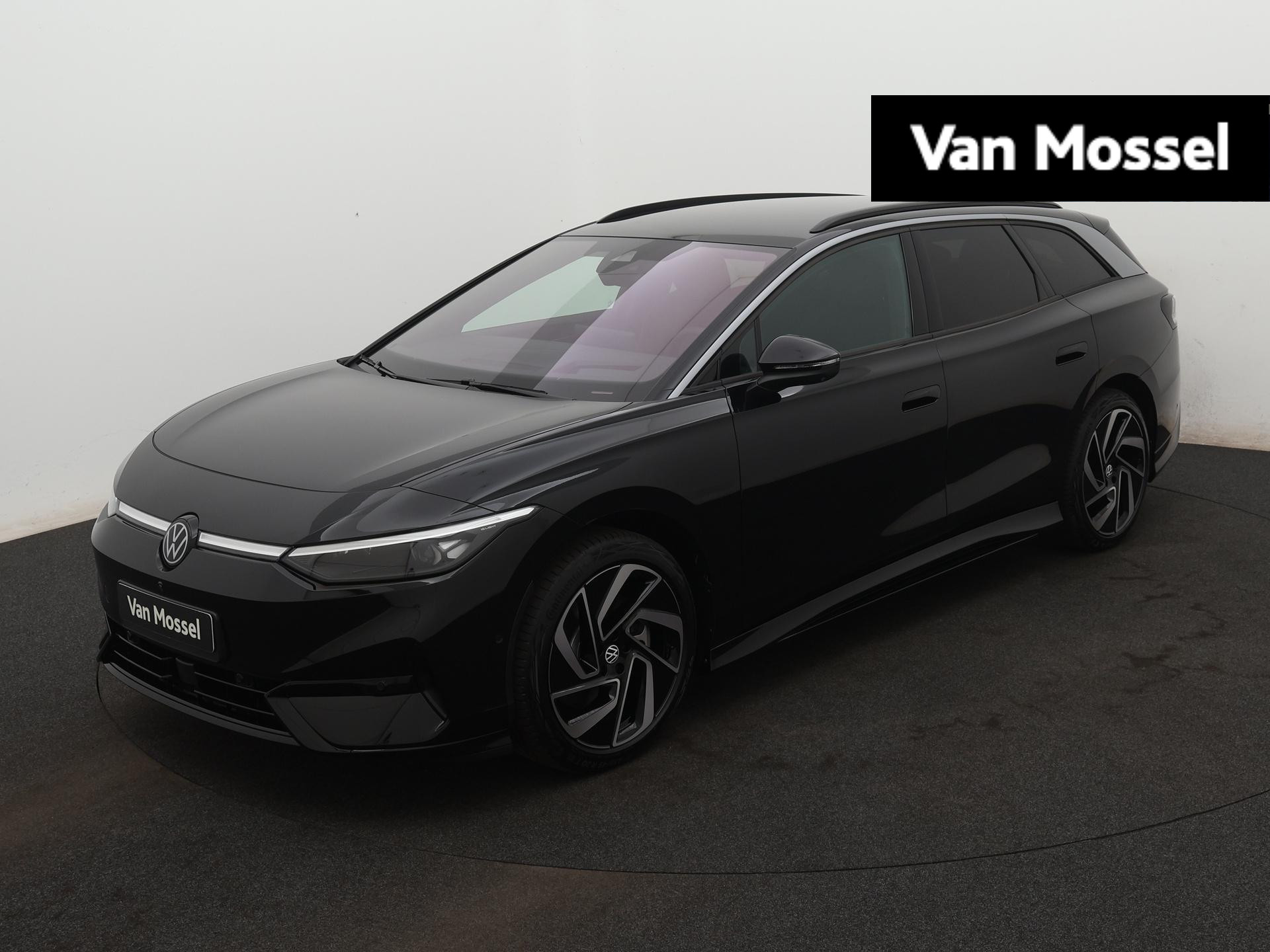 Volkswagen ID.7 Tourer Pro Business 77 kWh 286PK | 600km actieradius | 20 inch Montreal | Mythos Black