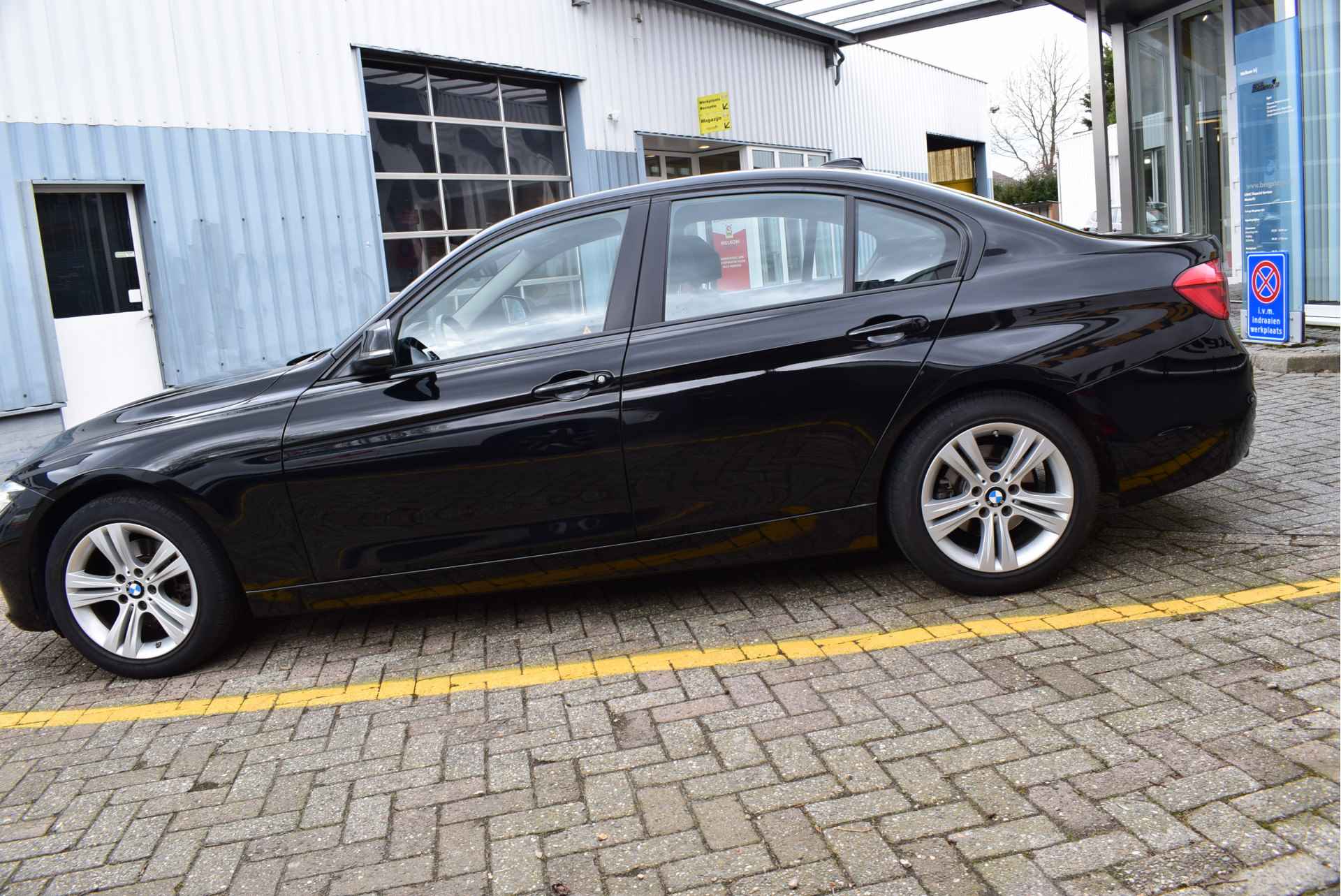 BMW 3 Serie 318i AUTOMAAT Executive - 7/30