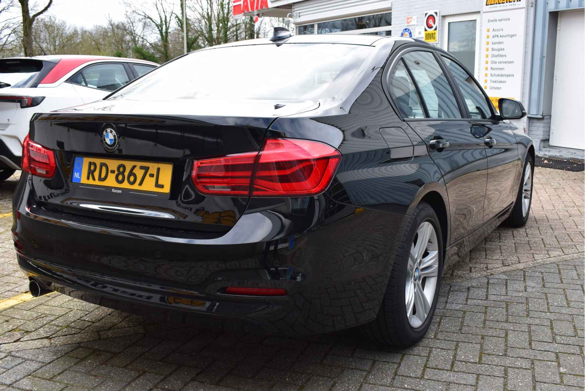 BMW 3 Serie 318i AUTOMAAT Executive - 22/30