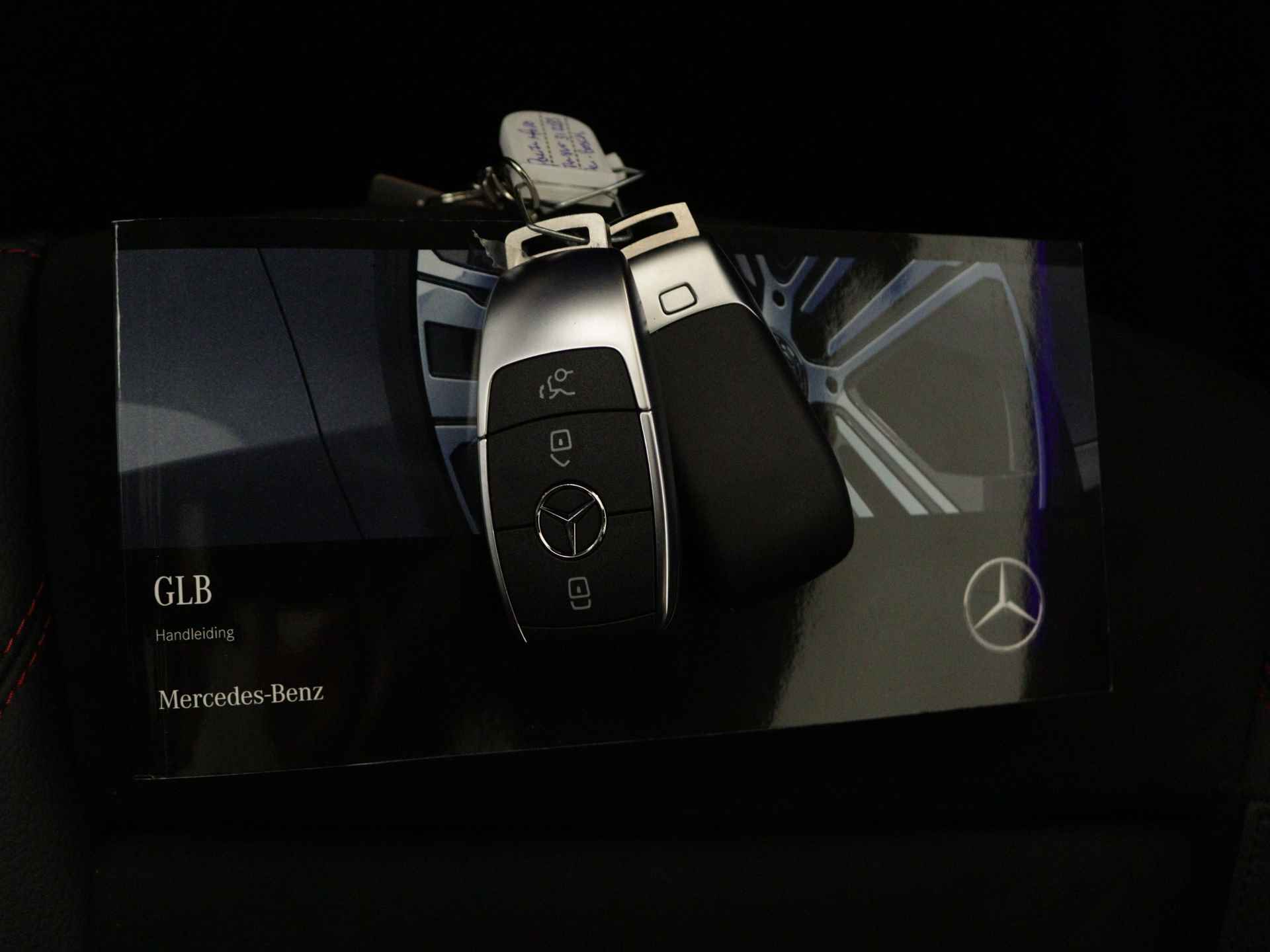 Mercedes-Benz GLB 200 AMG Line | Trekhaak | Nightpakket | Premium Plus pakket | Dodehoekassistent | Parkeerpakket met 360°-camera | Burmester Surround Sound systeem | USB-pakket plus | Keyless-Go comfortpakket | - 10/36