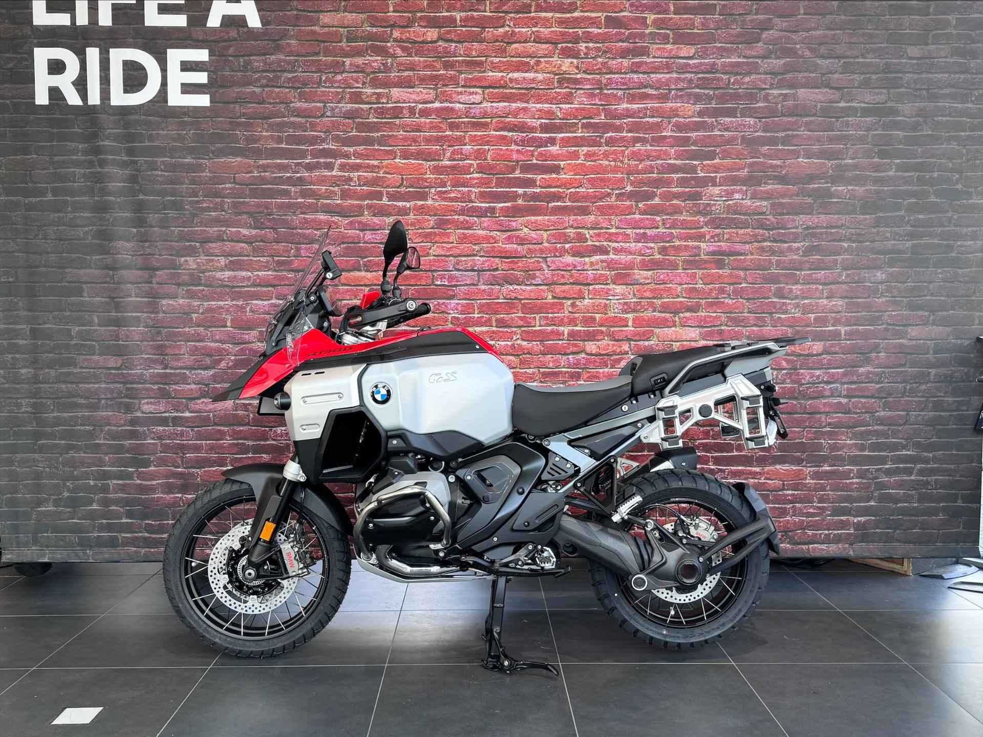 BMW R 1300 GS Adventure - 2/12