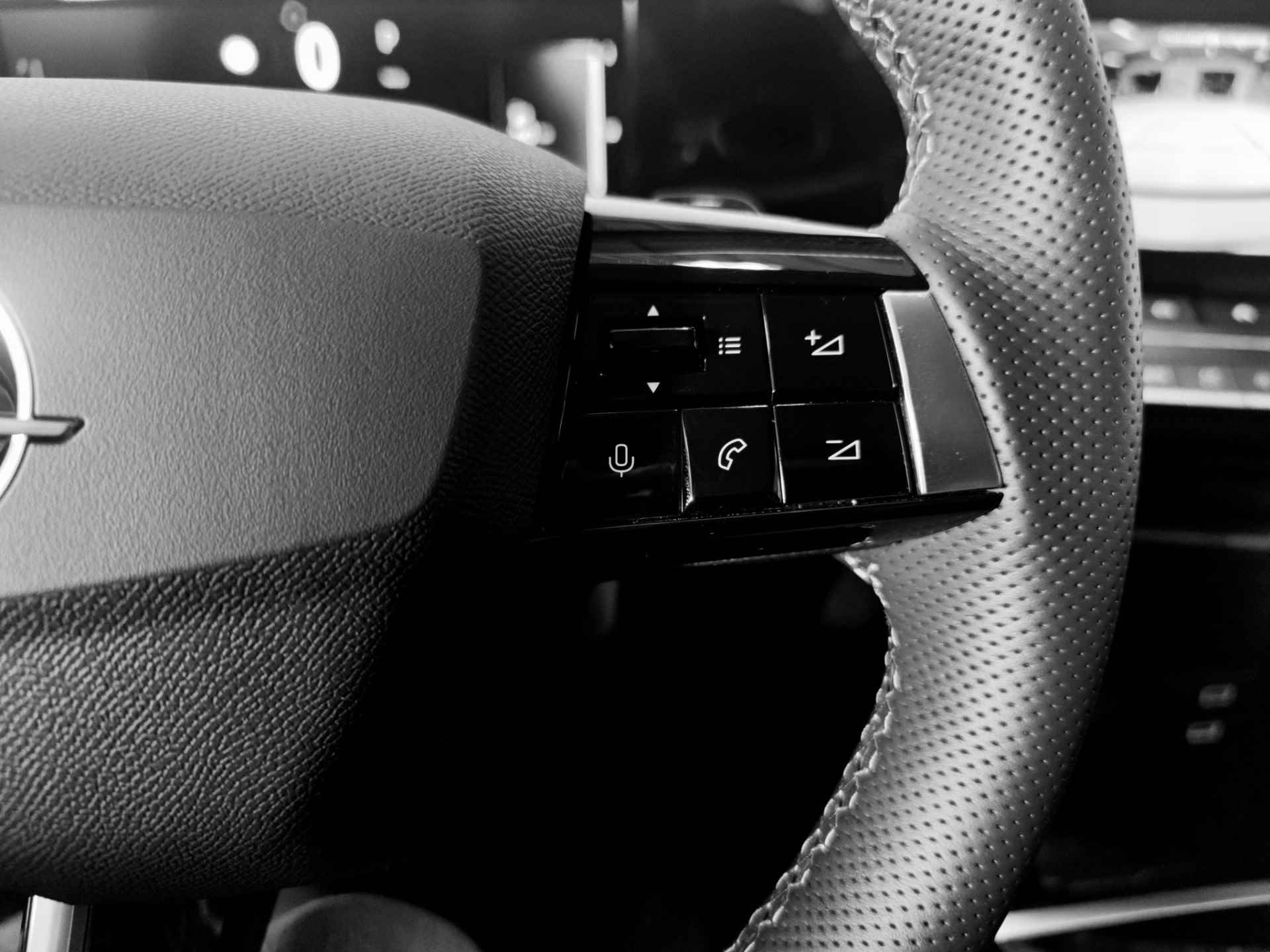 Opel Astra 1.5 CDTI Business Elegance automaat Black Pack I navi | camera | adaptive cruise | AGR | keyless | winterpakket - 32/37