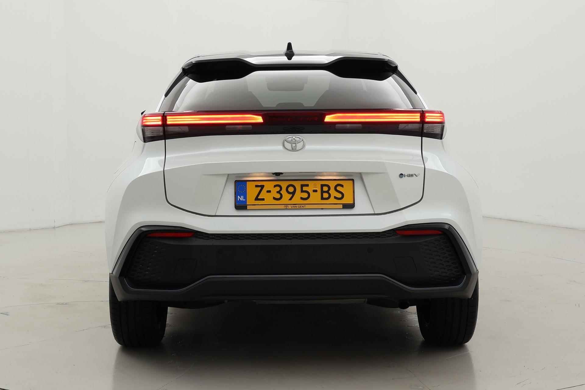 Toyota C-HR 1.8 Hybrid 140 Executive | Navigatie | 360 camera | Sfeerverlichting | 19 inch - 18/44