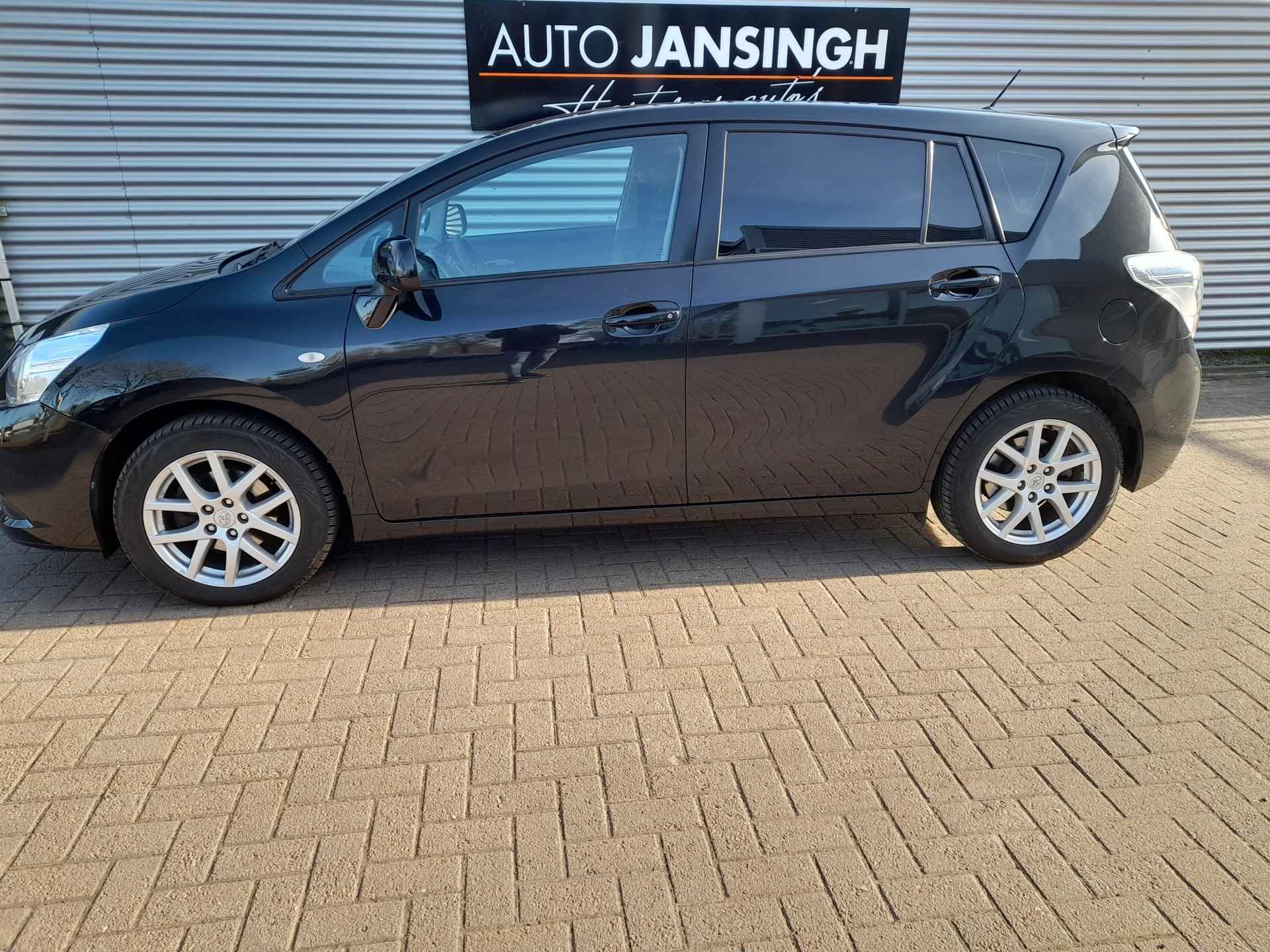 Toyota Verso 1.8 VVT-i Aspiration | Airco | LM Velgen | Privacy glas | Trekhaak | RIJKLAARPRIJS INCL 12 MAANDEN GARANTIE EN BEURT - 3/18