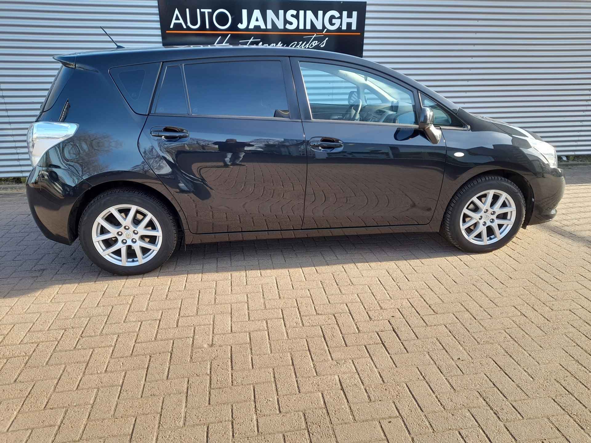 Toyota Verso 1.8 VVT-i Aspiration | Airco | LM Velgen | Privacy glas | Trekhaak | RIJKLAARPRIJS INCL 12 MAANDEN GARANTIE EN BEURT - 5/18