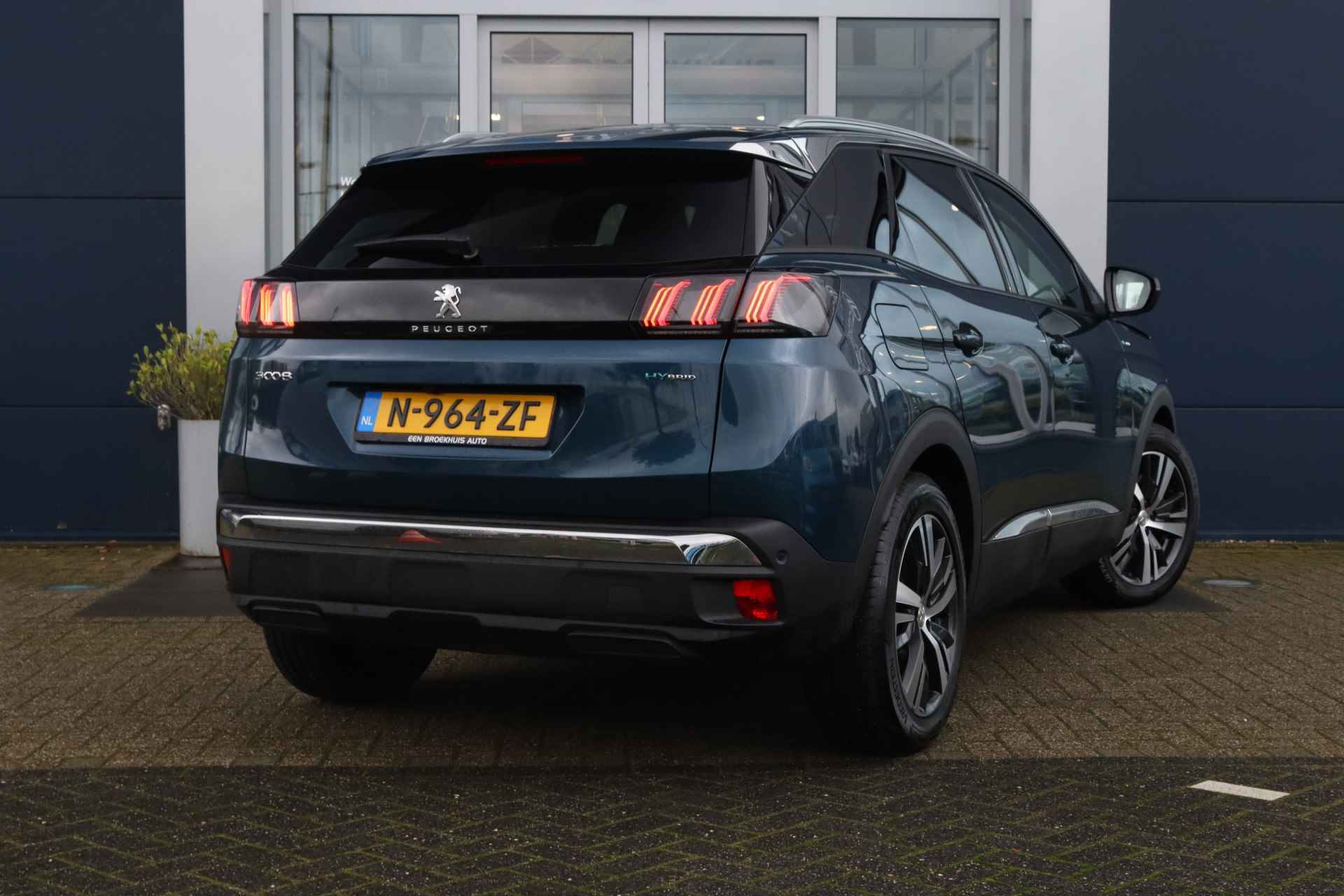 Peugeot 3008 1.6 HYbrid 225-PK Allure Pack | Elektr. Achterklep | Stoelverwarming | ACC | Camera | Keyless | Navi - 3/45