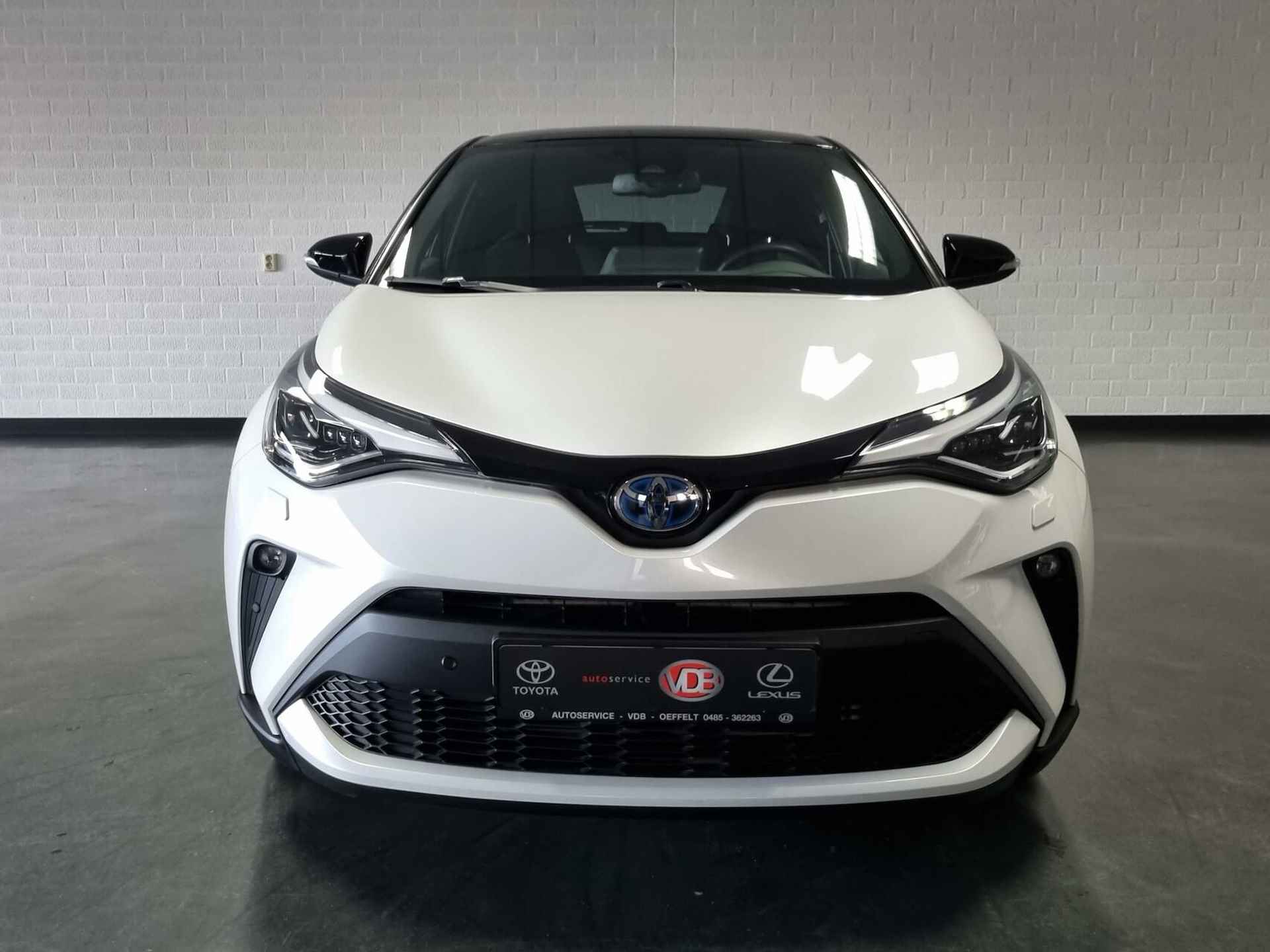 Toyota C-HR 2.0 Hybrid Bi-Tone / Premium Pack / Afn. Trekhaak - 2/73