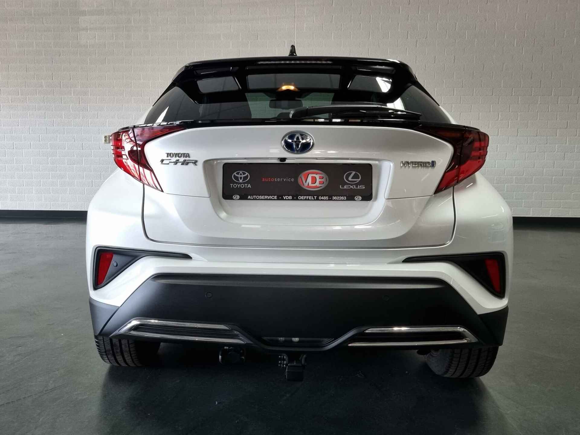 Toyota C-HR 2.0 Hybrid Bi-Tone / Premium Pack / Afn. Trekhaak - 5/73