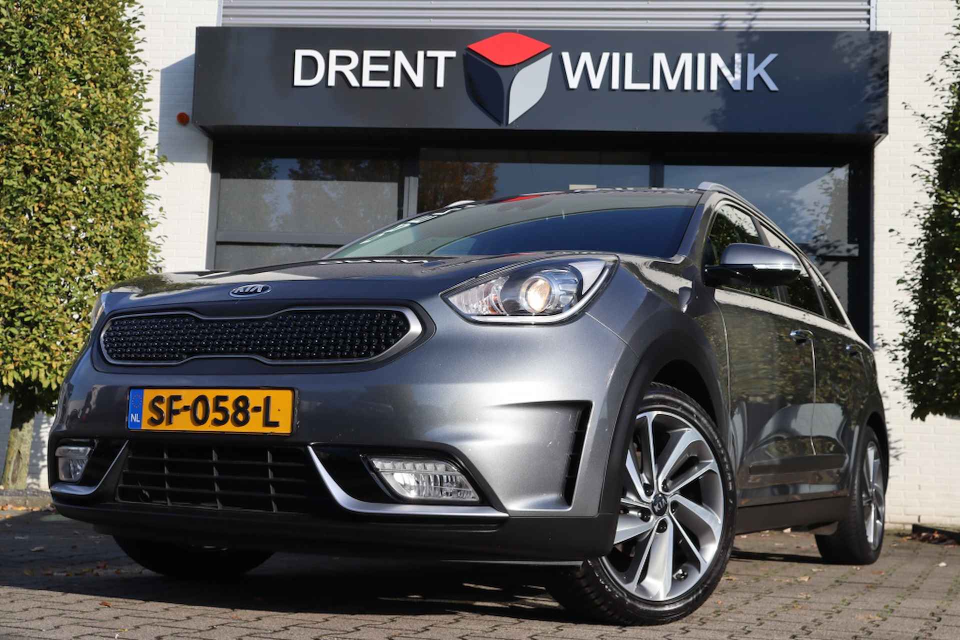 Kia Niro 1.6 GDi Hybrid Executive Line Trekhaak/Open dak/Half Leder - 42/44