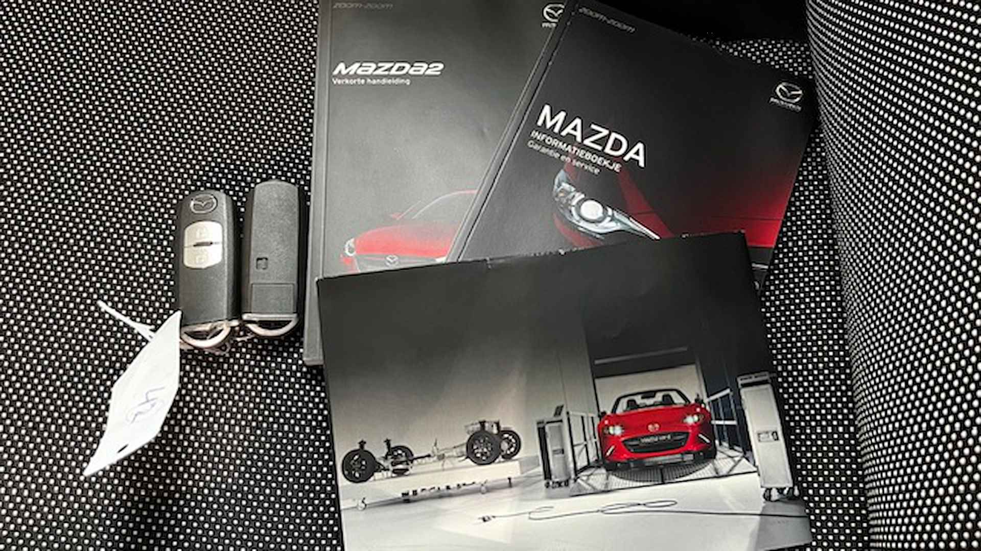 Mazda 2 1.5 SKYACTIV-G 90PK GT-M - 37/52