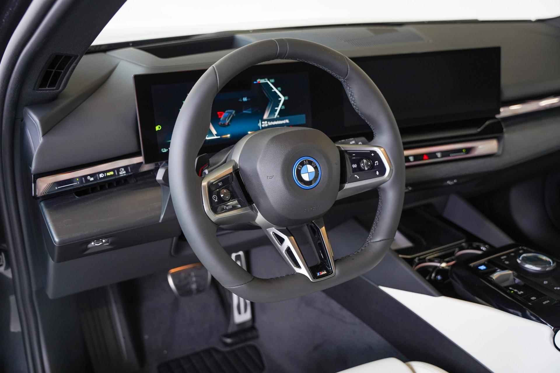 BMW i5 Touring eDrive40 M Sportpakket Pro - 9/21