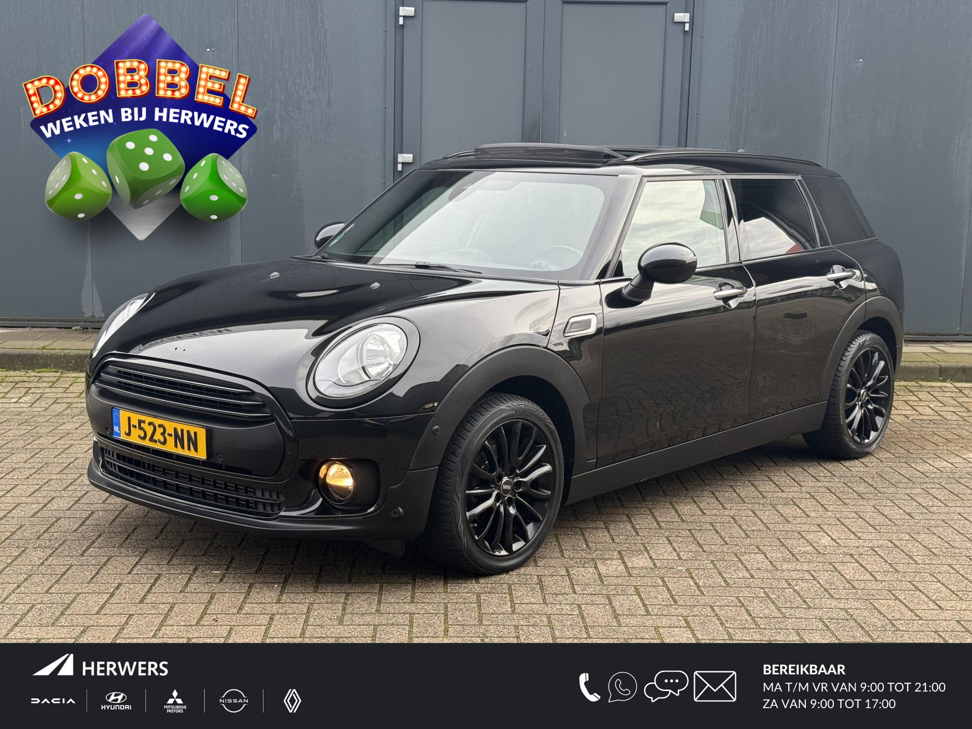 Mini Mini Clubman 1.5 One Chili Serious Business /Panoramadak / Cruise Control / Stoelverwarming / Navigatie / All Season banden / Parkeer sensoren voor en achter