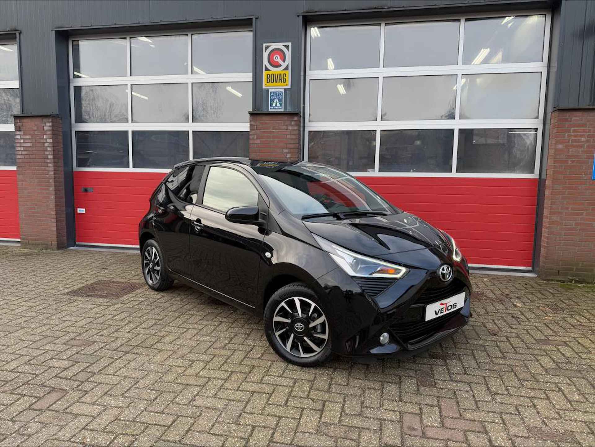 Toyota Aygo 1.0 VVT-i x-joy, stoel verwarming , Camera, - 4/16