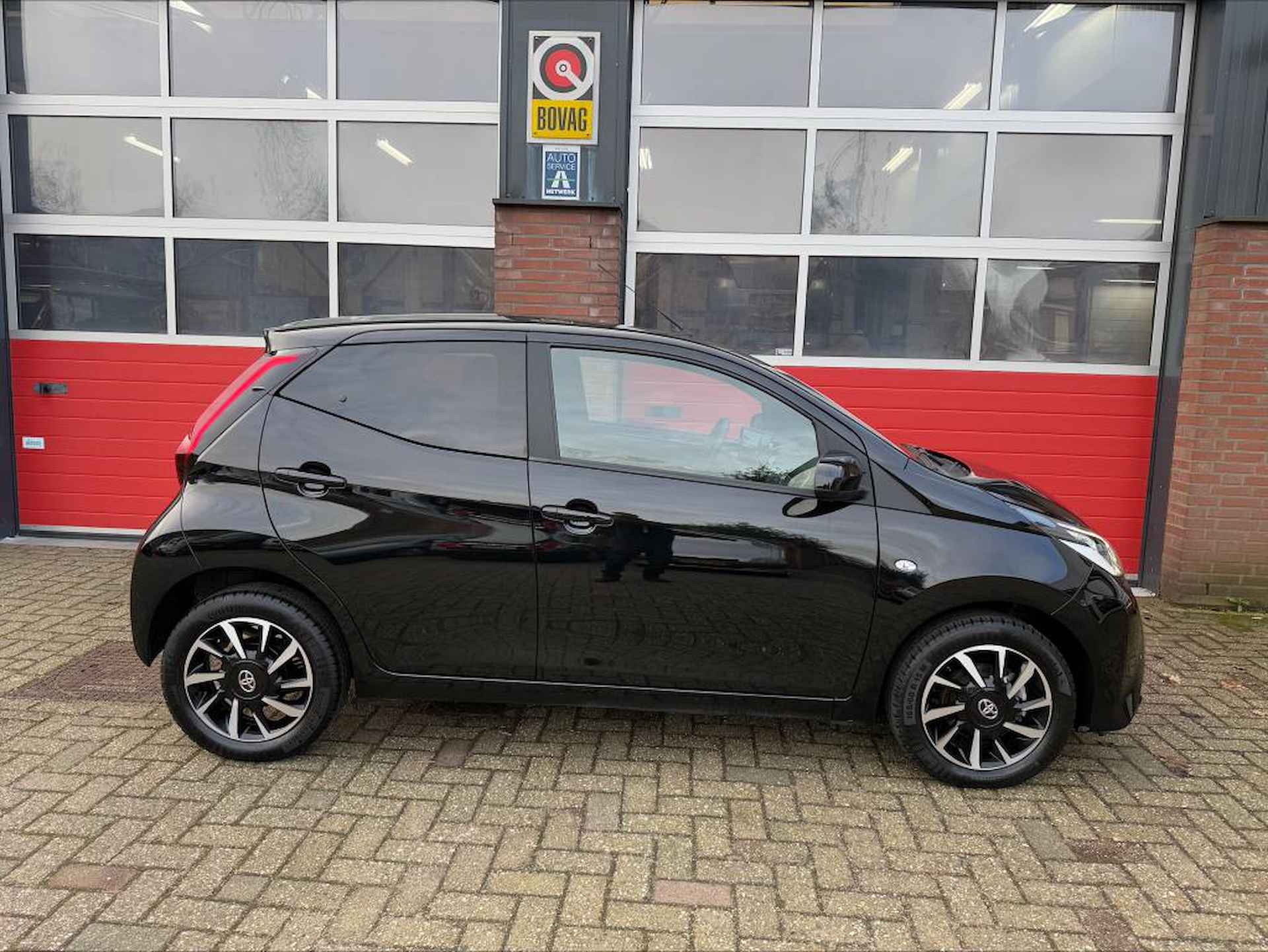 Toyota Aygo 1.0 VVT-i x-joy, stoel verwarming , Camera, - 5/16