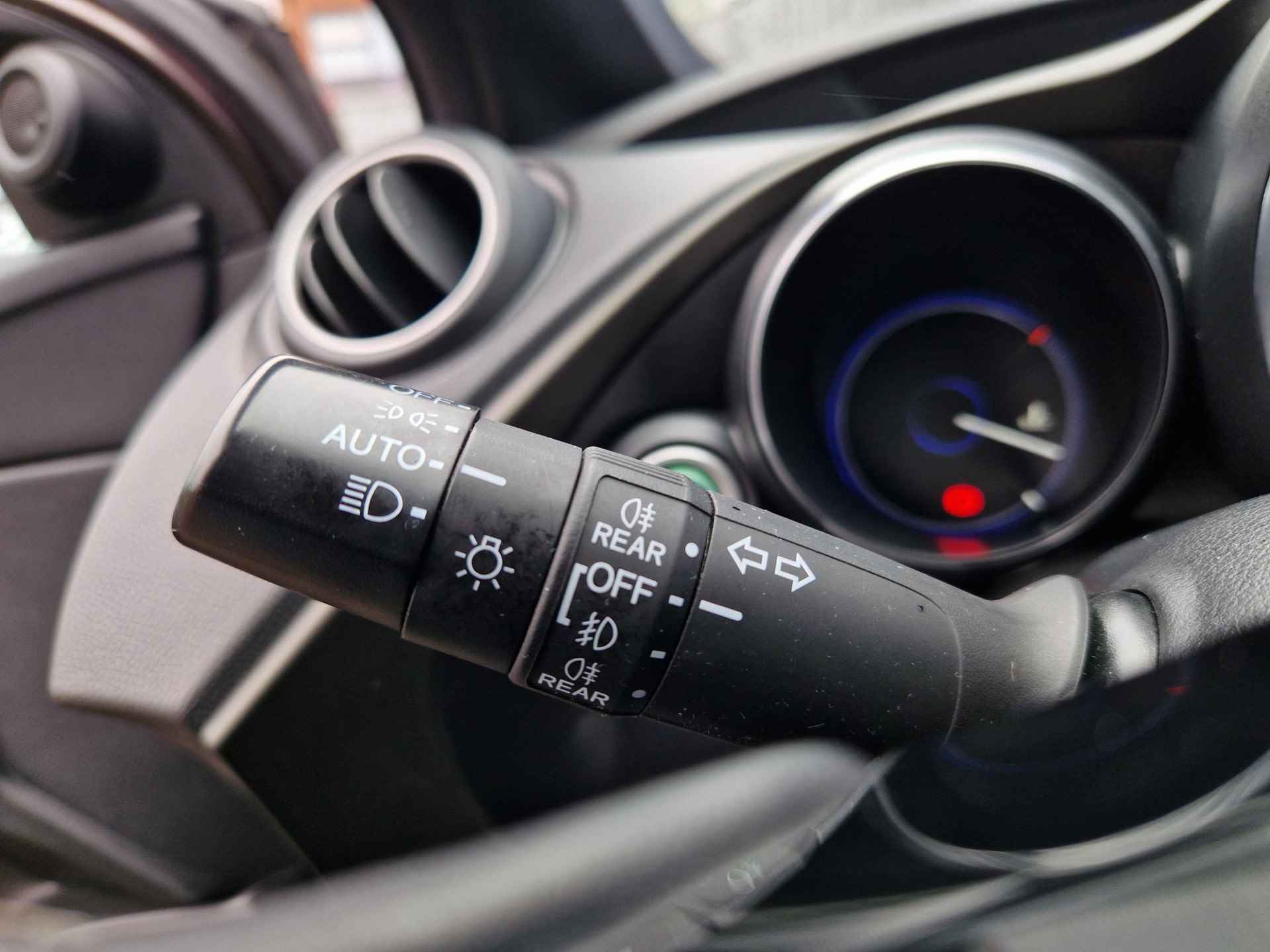 Honda Civic 1.8 Lifestyle | Trekhaak | Camera | Clima | Stoelverwarming | Navi | LED | BSD | - 18/28
