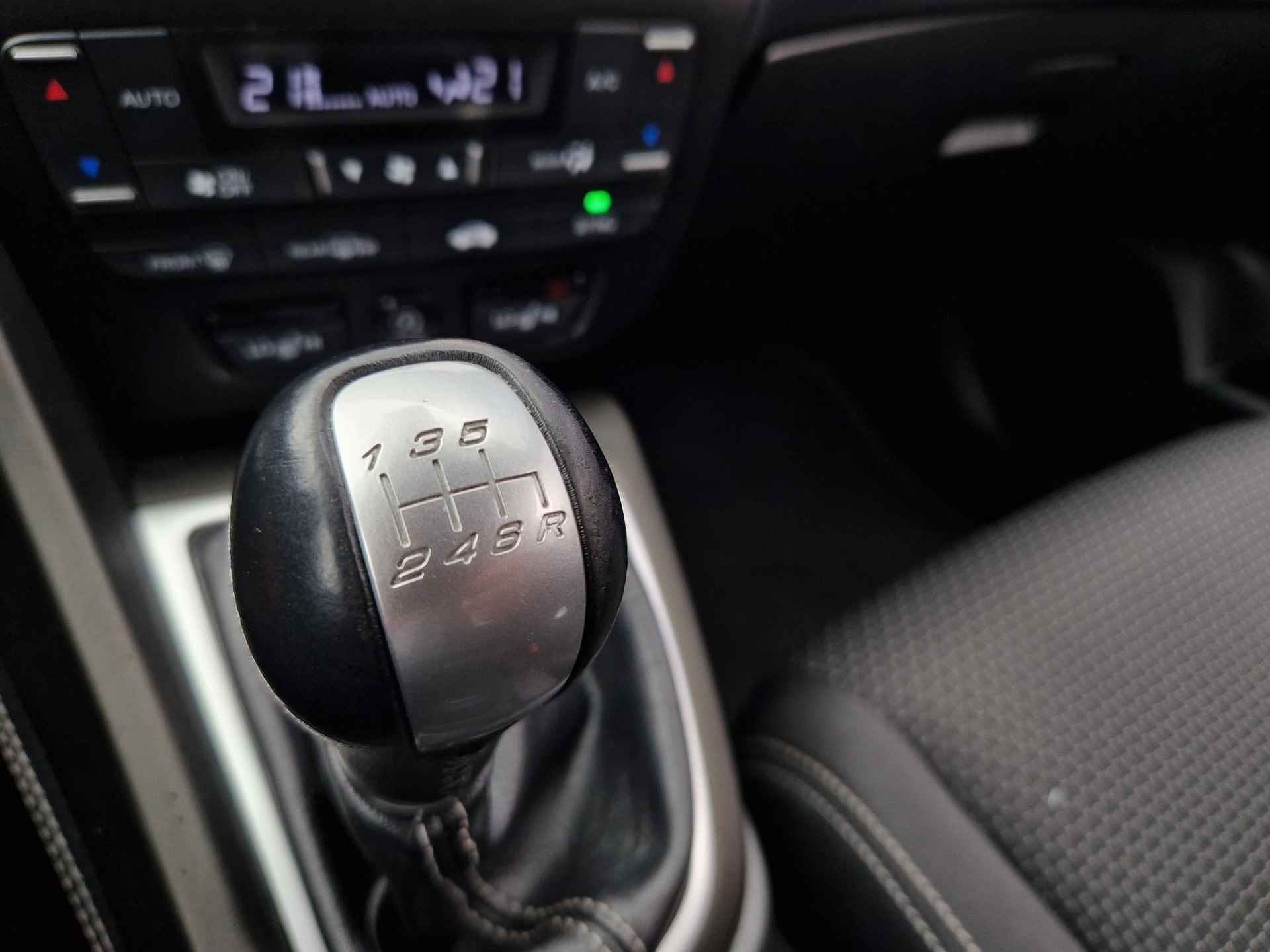 Honda Civic 1.8 Lifestyle | Trekhaak | Camera | Clima | Stoelverwarming | Navi | LED | BSD | - 24/28