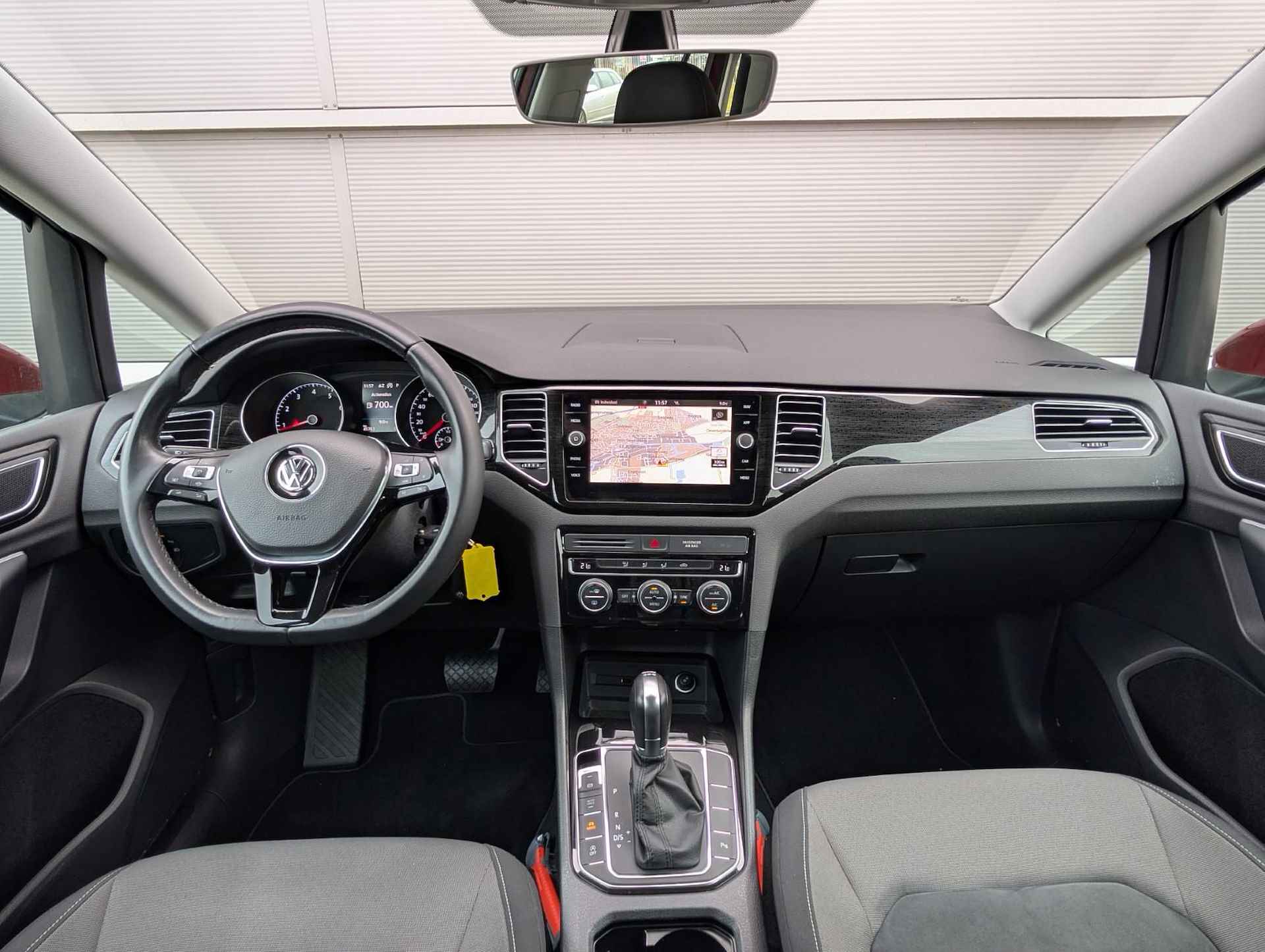 Volkswagen Golf Sportsvan 1.5 TSI 130pk DSG ACT Highline | Camera | Navigatie | Voorruitverwarming - 5/43