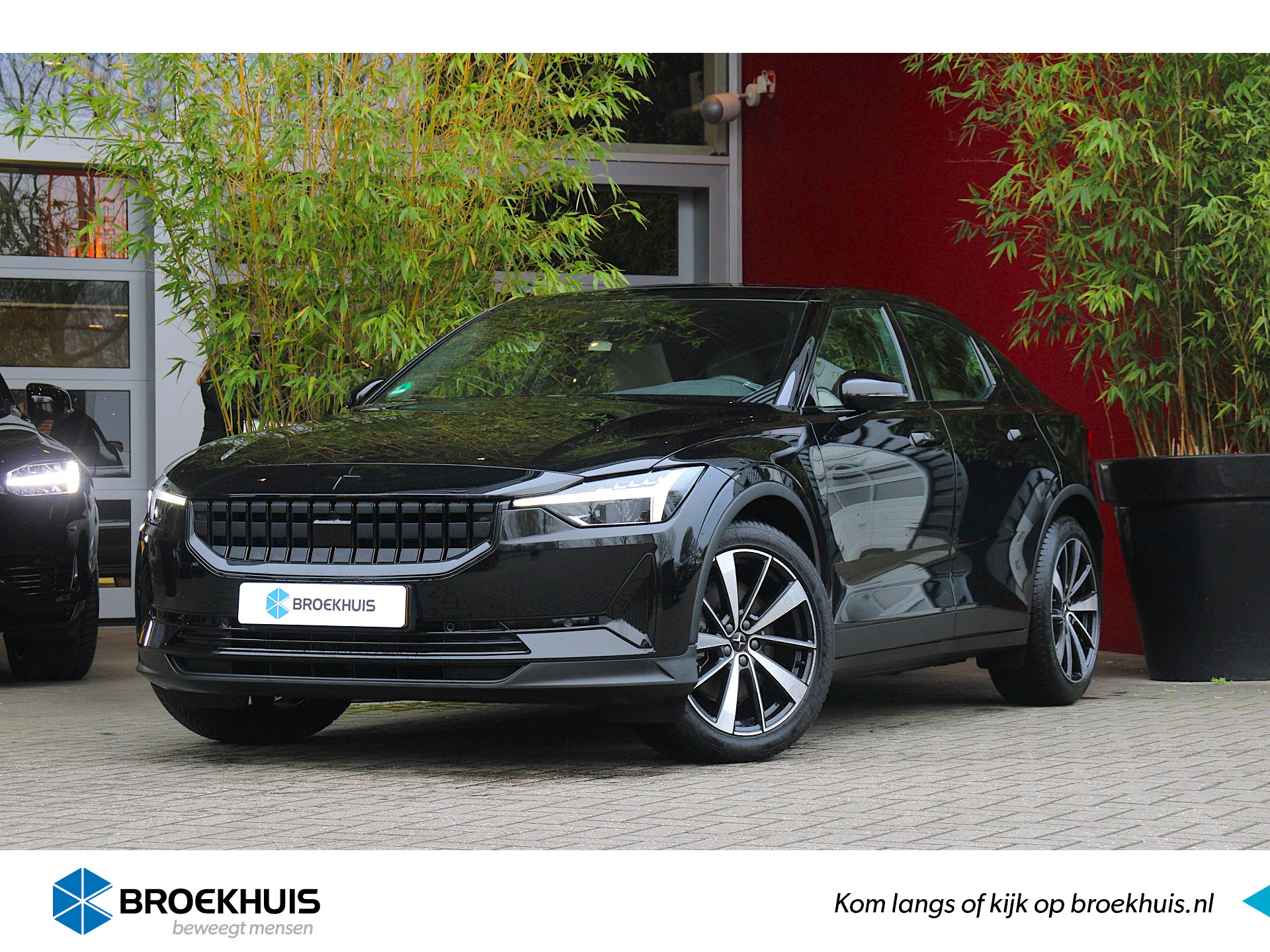 Polestar 2 Standard Range Single Motor 63kWh | Trekhaak | Panoramadak | Stoelventilatie | Camera | Pilot Assist | Harman/Kardon