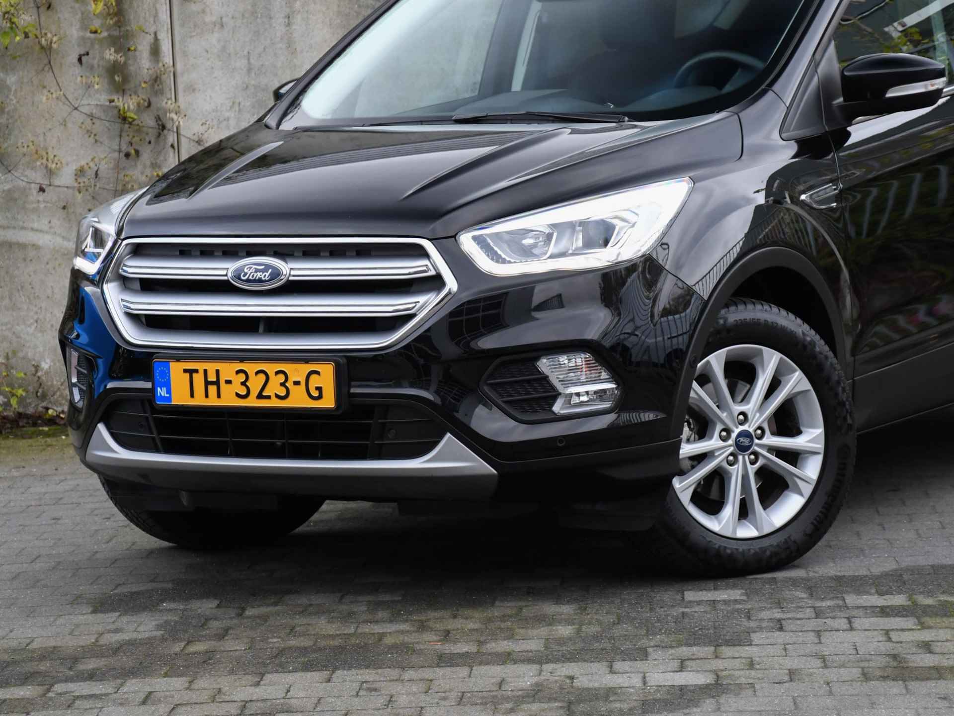 Ford Kuga Titanium 1.5 EcoBoost 120pk WINTER PACK | CRUISE.C | NAVI | PDC + CAMERA | NAVI | BLIS | KEYLESS | 17''LM - 2/37