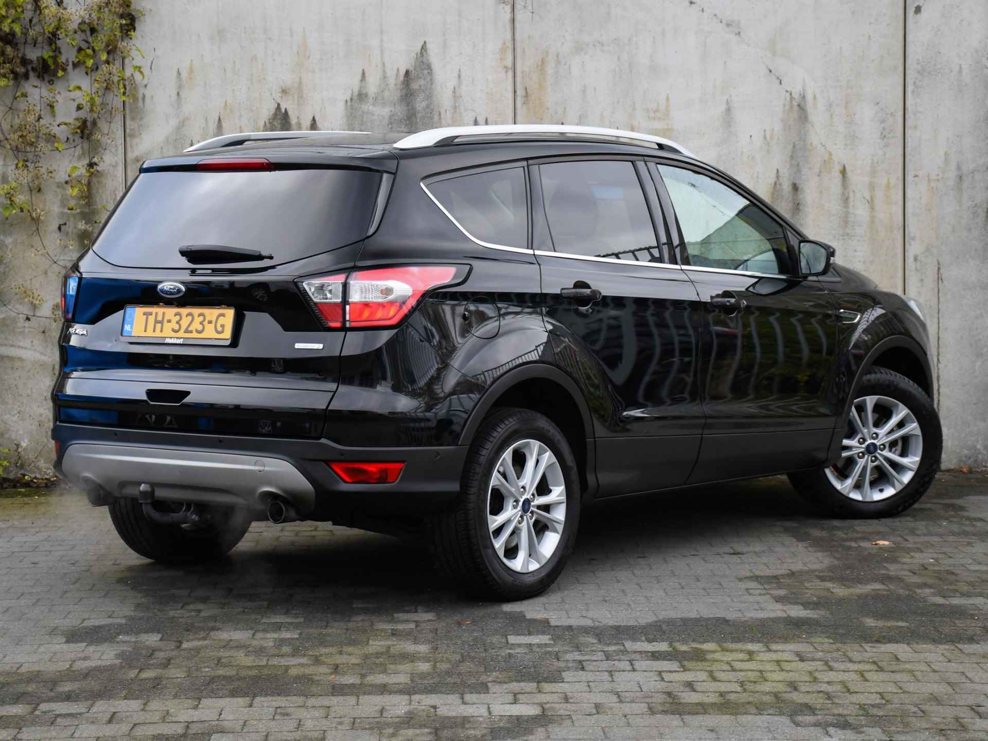 Ford Kuga Titanium 1.5 EcoBoost 120pk WINTER PACK | CRUISE.C | NAVI | PDC + CAMERA | NAVI | BLIS | KEYLESS | 17''LM - 4/37