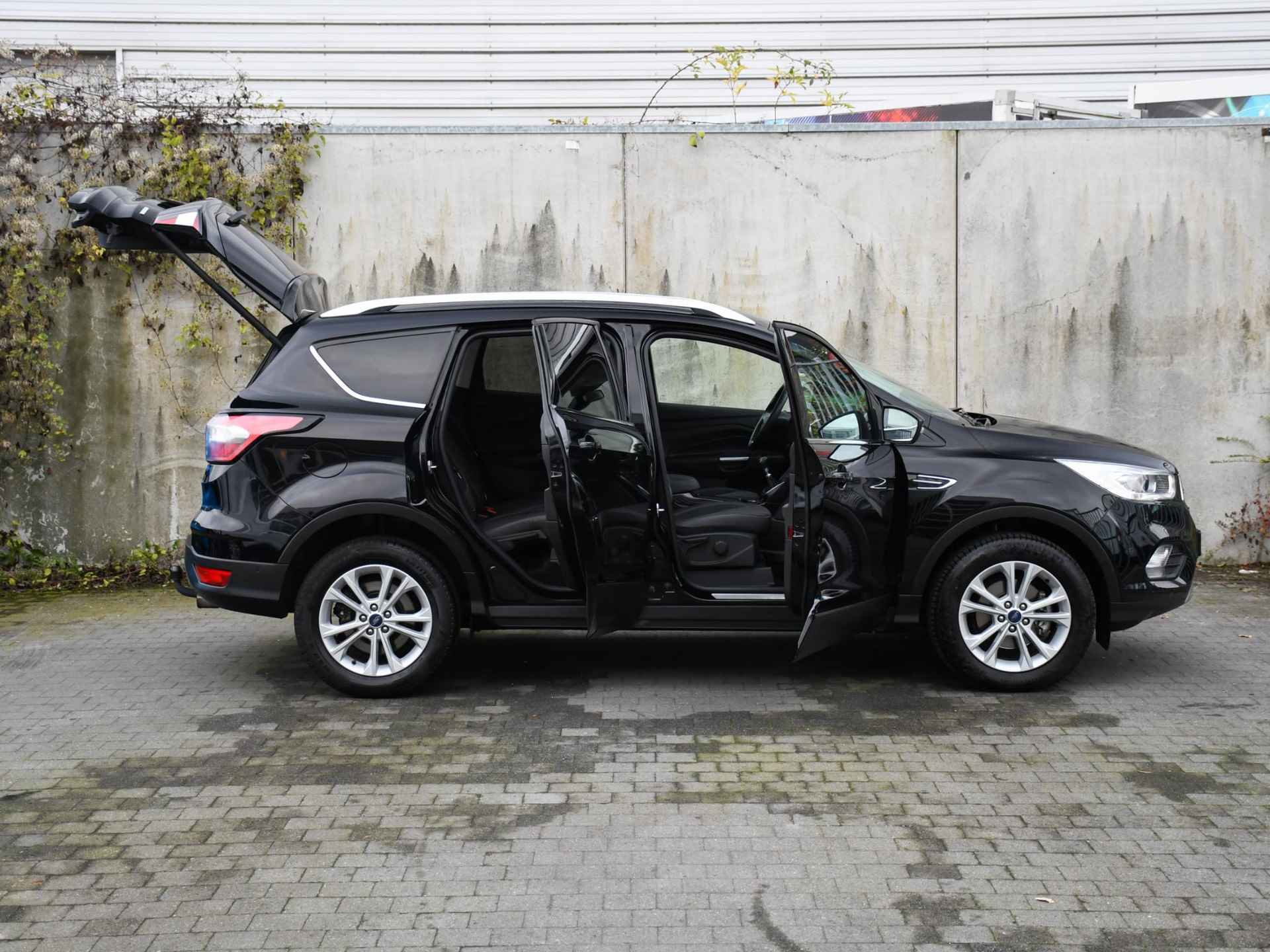 Ford Kuga Titanium 1.5 EcoBoost 120pk WINTER PACK | CRUISE.C | NAVI | PDC + CAMERA | NAVI | BLIS | KEYLESS | 17''LM - 32/37