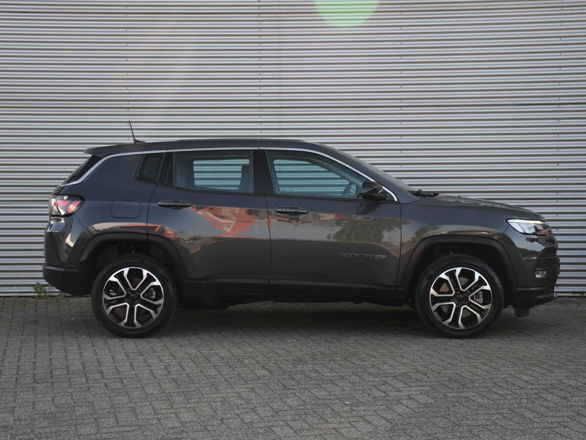 Jeep Compass Altitude 4xe 1.3 Plug-in Hybrid 190pk Automaat WINTER PACK | 18''LM | NAVI | ADAP. CRUISE | DIGITAAL INSTRUMENTENPANEEL | DAB | PDC + CAMERA - 3/30