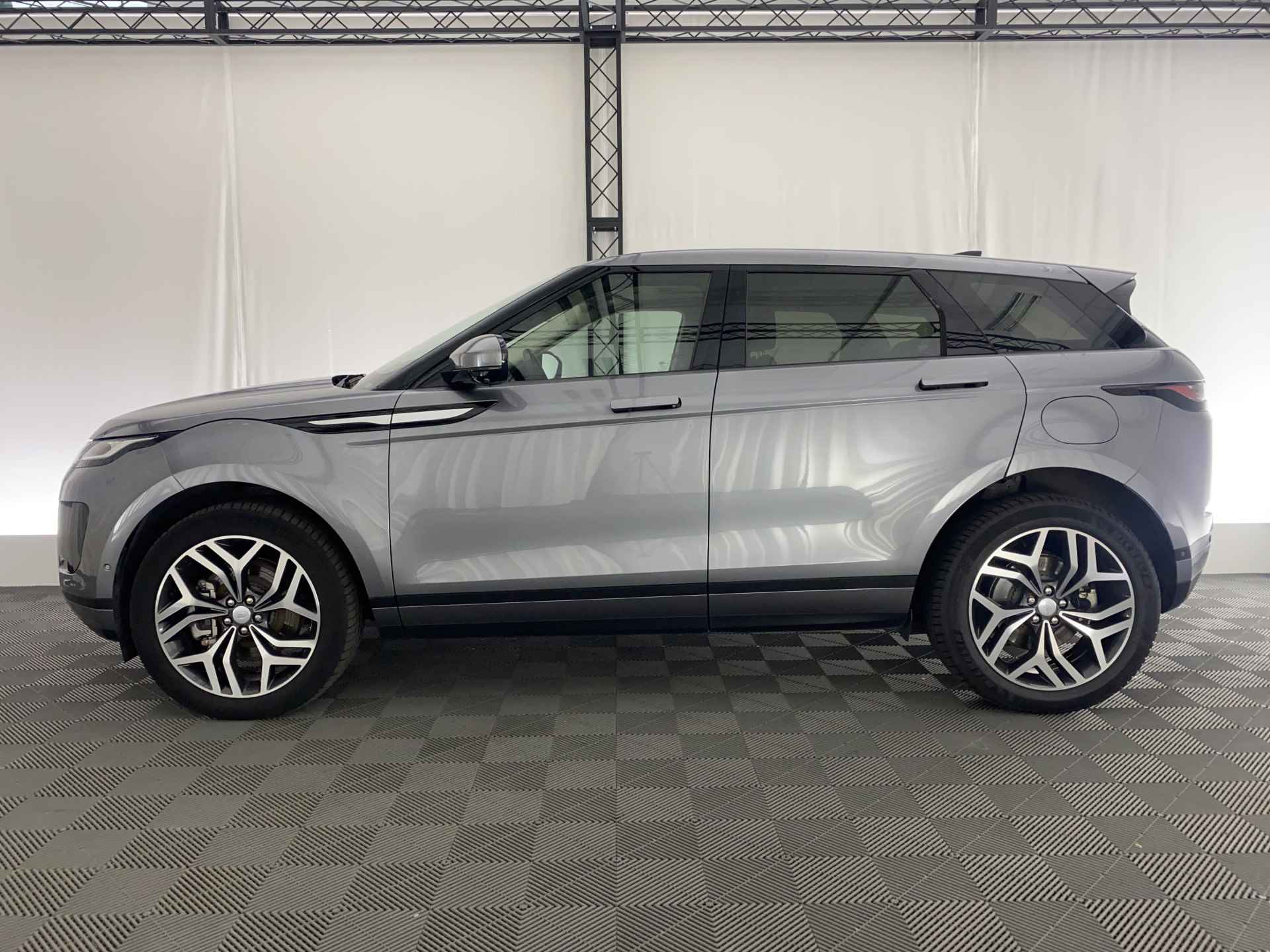 Land Rover Range Rover Evoque 1.5 P300e AWD R-Dynamic S Automaat | Apple Carplay | Navi | Leder | Elek. Stoelen | Max 309 Pk | - 9/38