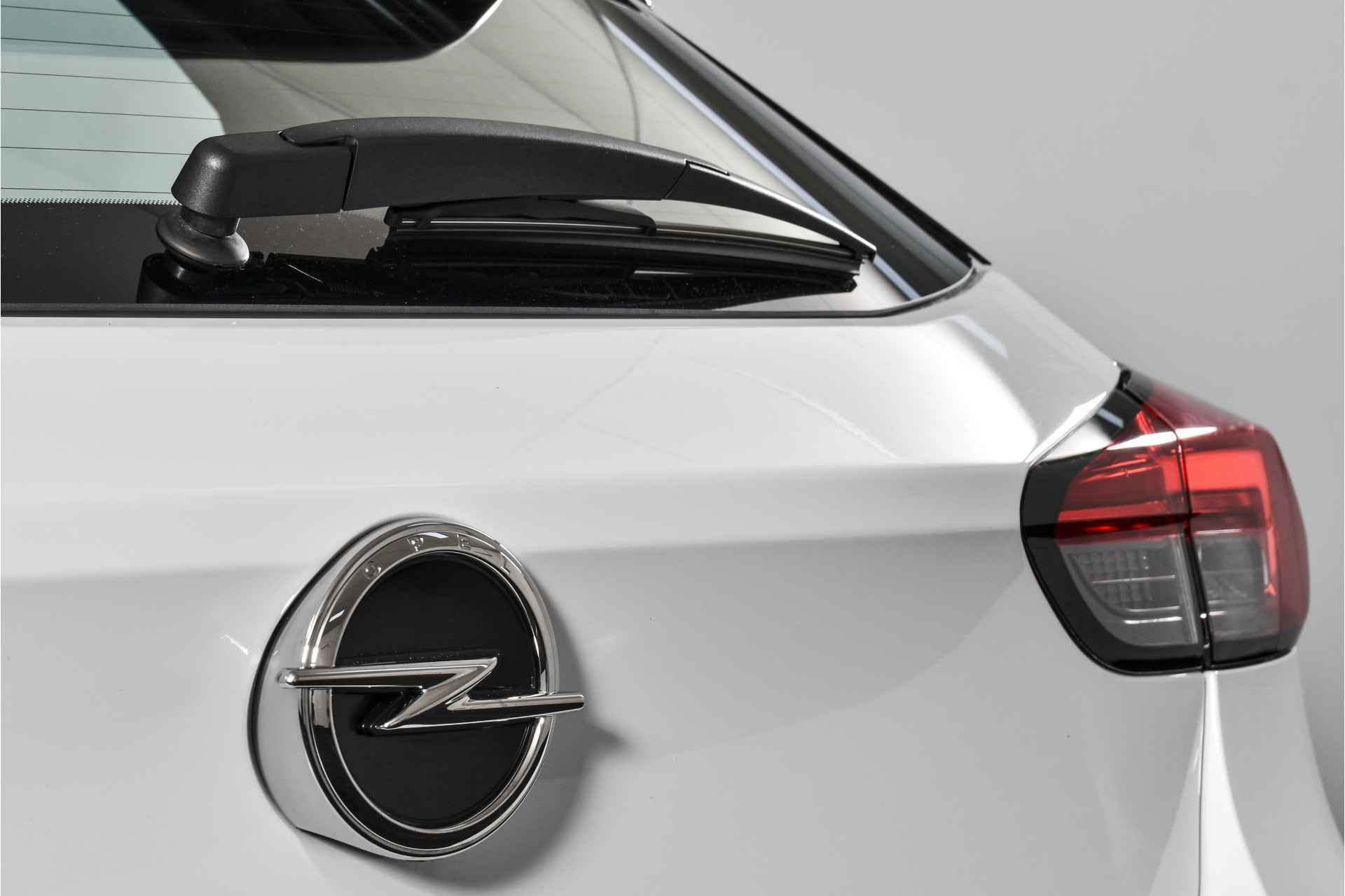 Opel Corsa 1.2 100 PK GS-Line | Cruise | NAV + App Connect | Airco | LM 16'' | 0508 - 40/46