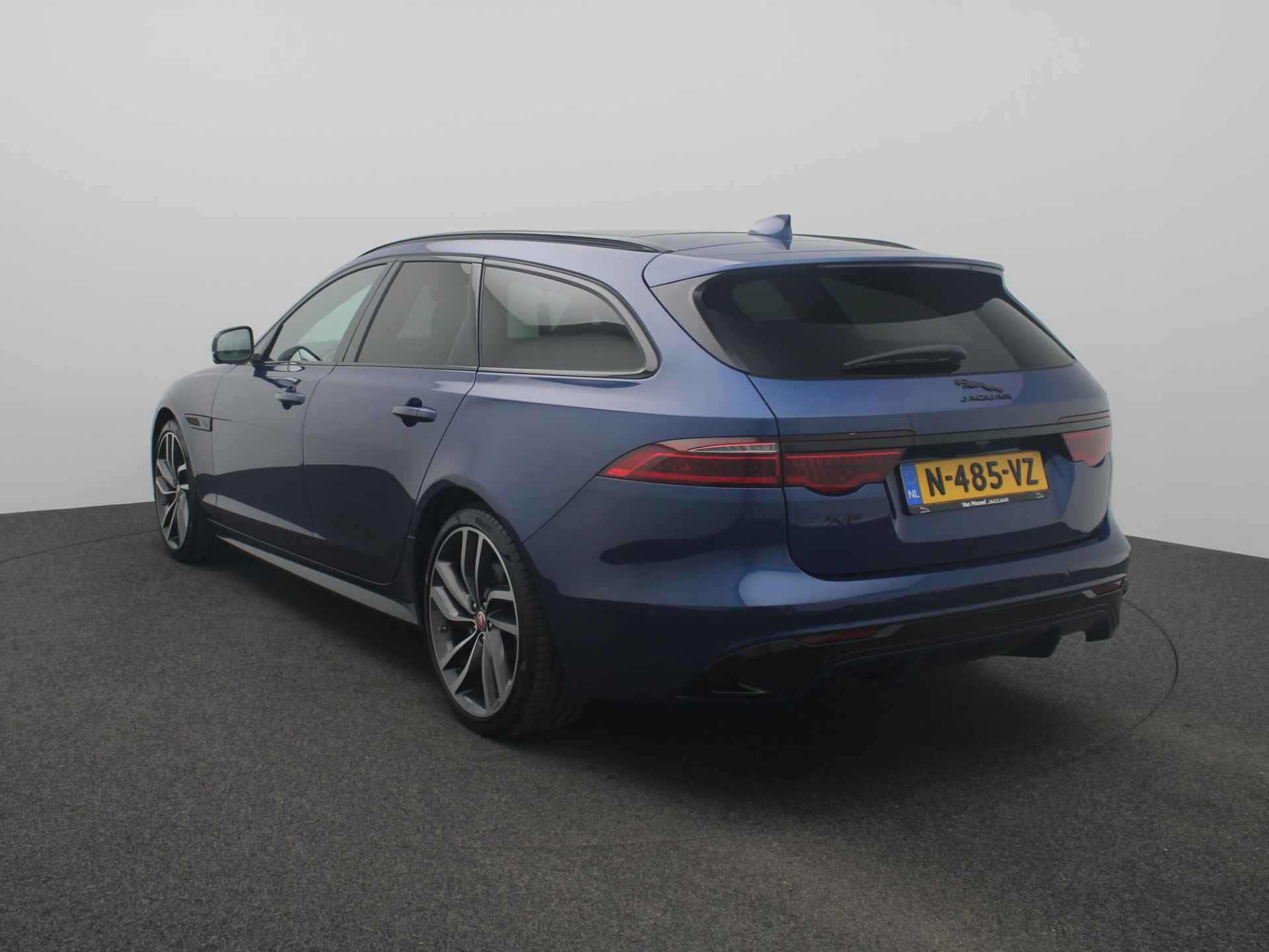 Jaguar XF Sportbrake P250 R-Dynamic SE | 1e Eigenaar | Driver Assist Pack | Black Pack | Technology Pack | Panorama Dak | - 4/56