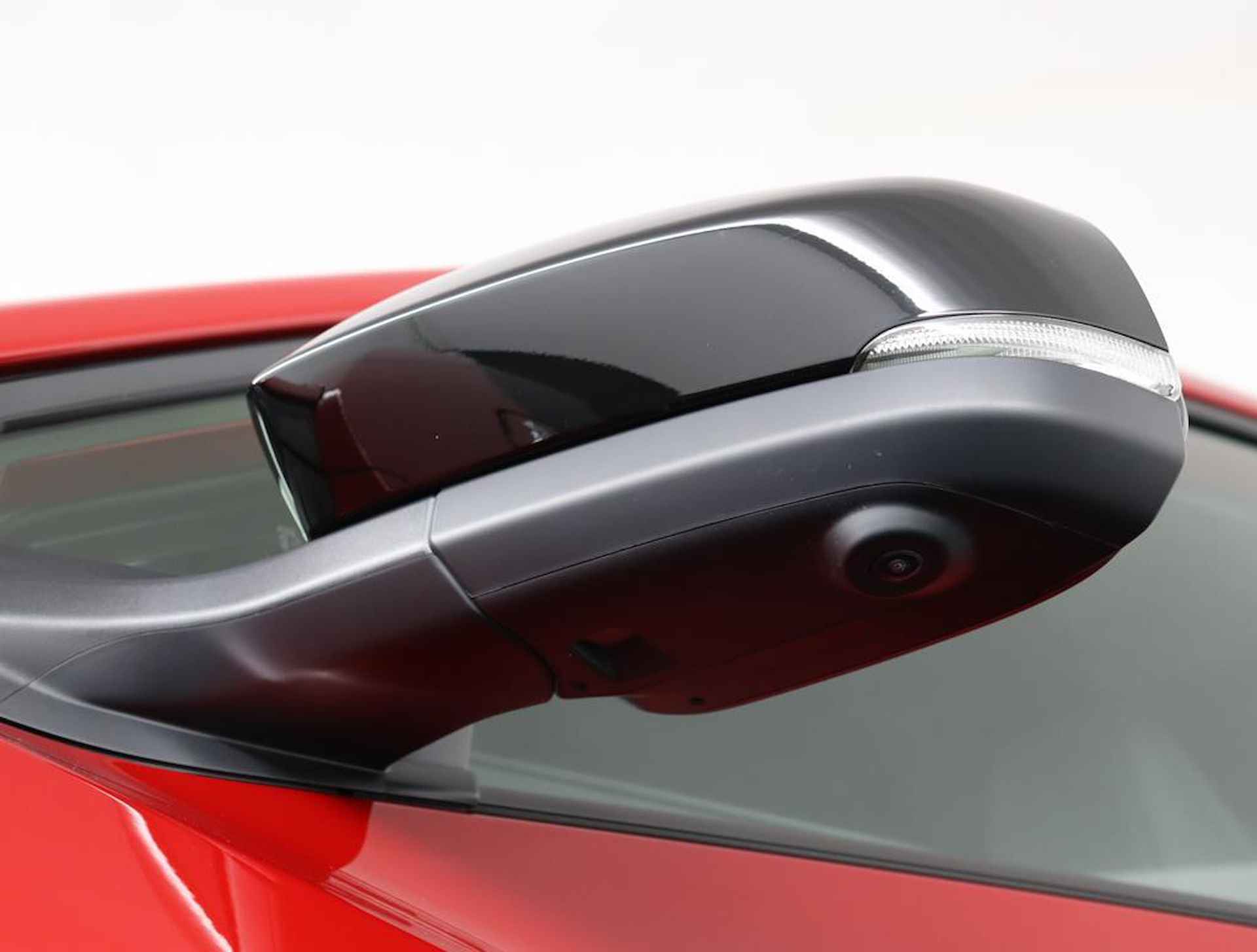 Toyota bZ4X Dynamic 71 kWh | 360 Camera | Dodehoek detectie | Parkeer sensoren voor + achter | Electrische achterklep | Stoelverwarming - 40/60