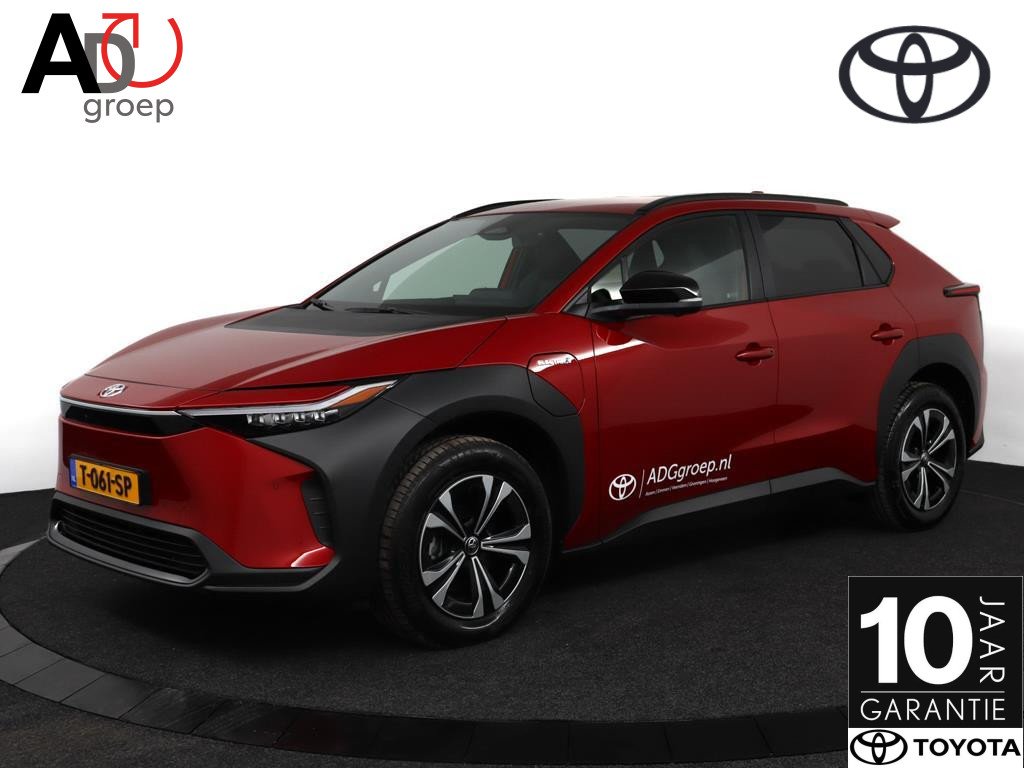 Toyota bZ4X Dynamic 71 kWh | 360 Camera | Dodehoek detectie | Parkeer sensoren voor + achter | Electrische achterklep | Stoelverwarming