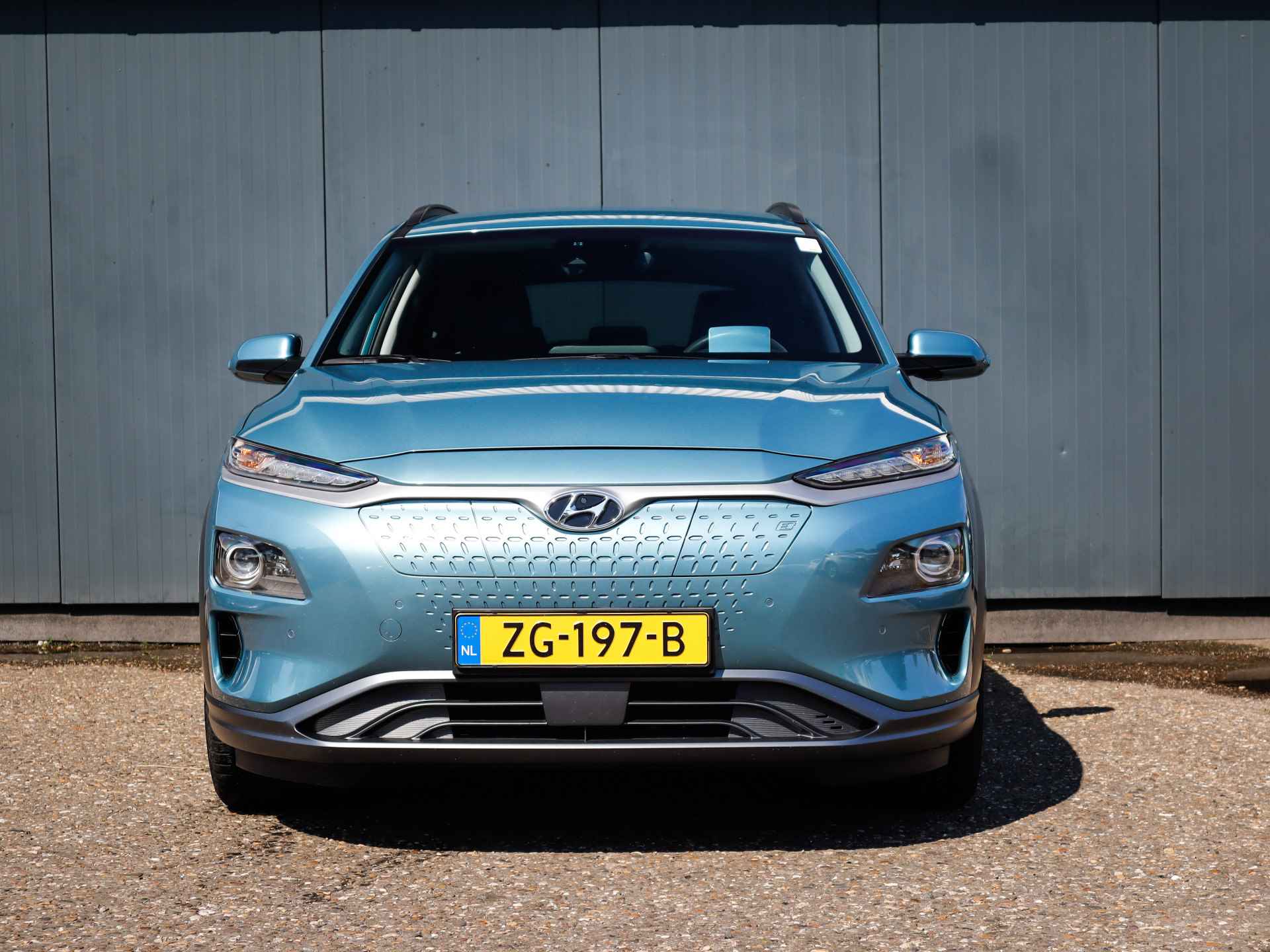 Hyundai KONA EV Premium 64 kWh (204 PK) 1e-Eig, Keurig-Onderh, 12-Mnd-BOVAG, NL-Auto, Navigatie/Apple-Carplay/Android-Auto, Adaptive-Cruisecontrol, Keyless-Entry/Start, Head-Up, Parkeersensoren, Stoelverwarming, Voorstoelen-Gevent, Licht-Zicht-Pakket, DAB, Privacy-Glas - 37/43