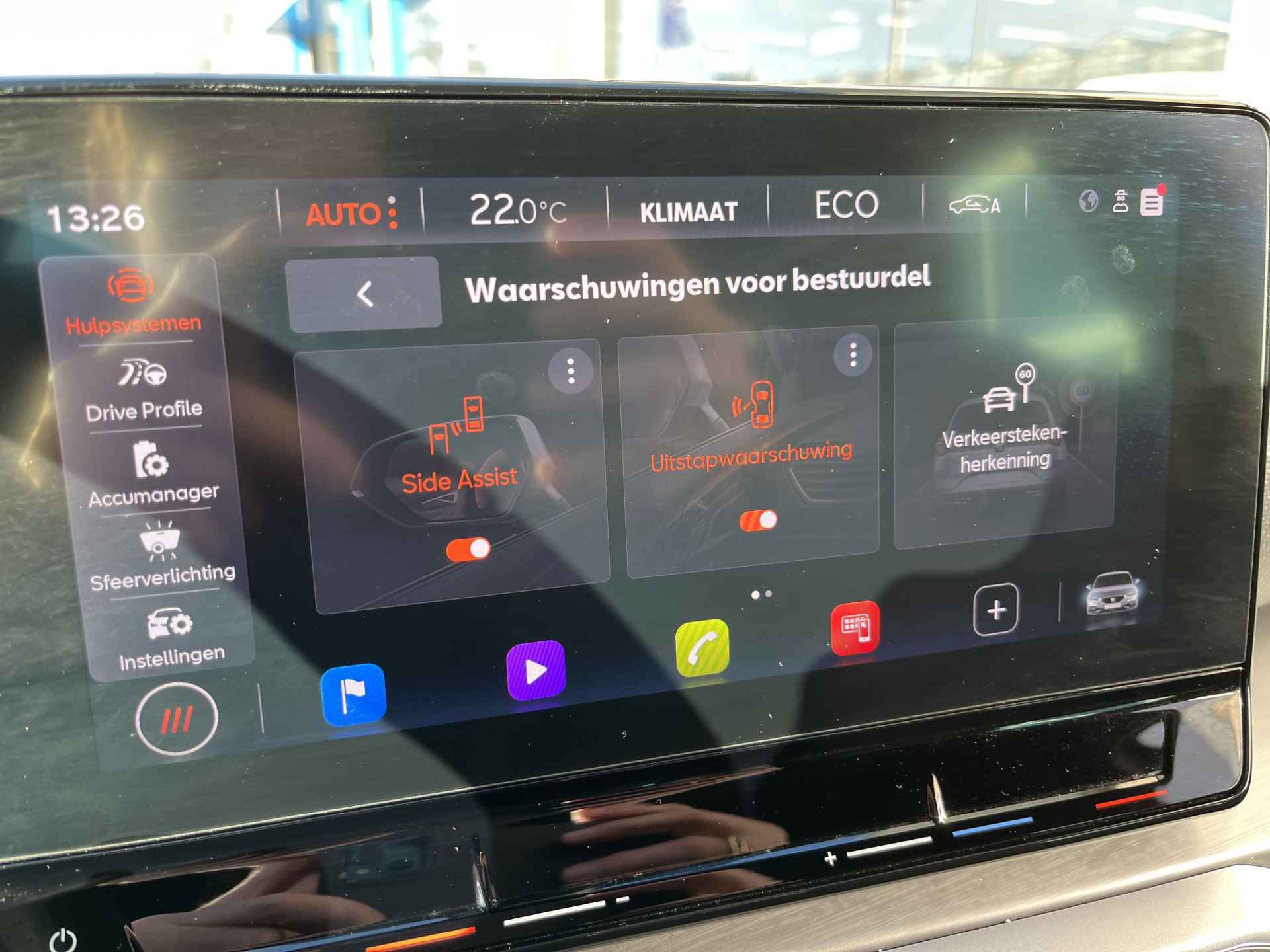 SEAT Leon 1.4 TSI eHybrid PHEV FR Business Intense / AUTOMAAT/ PANO/ CAMERA/ PARK. SENSOREN/ MATRIX/ DODE HOEK/ MEMORY SEATS/ KEYLESS/ STUUR VERWARM./ ADAPT. CRUISE/ APP-CONNECT/ NAVI/ CLIMA/ DAB/ 18" LMV - 32/49