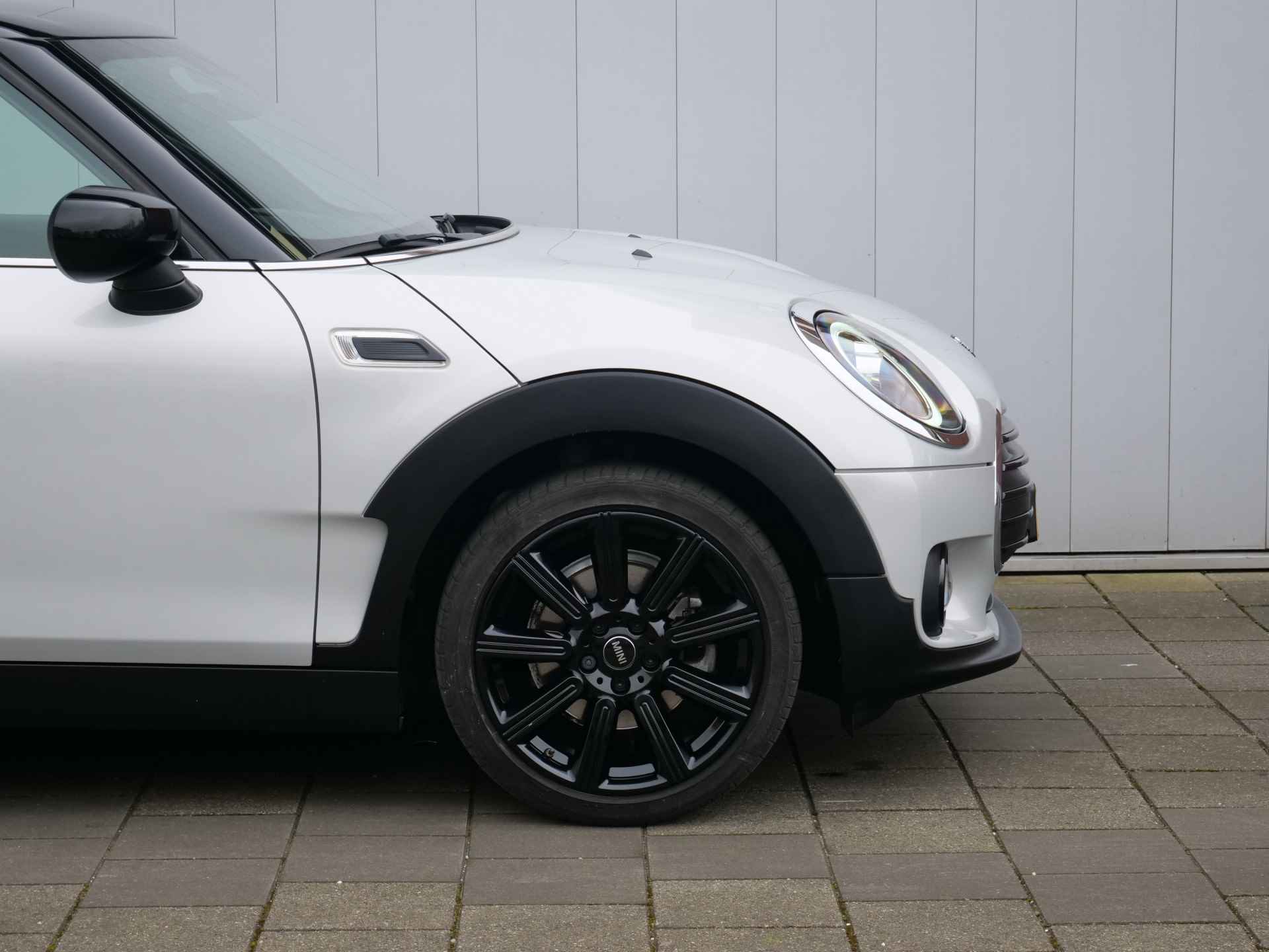 MINI Clubman 1.5 Cooper 136 Business Edition Automaat Navigatie / LED / 18 Inch / Parkeersensoren - 11/40