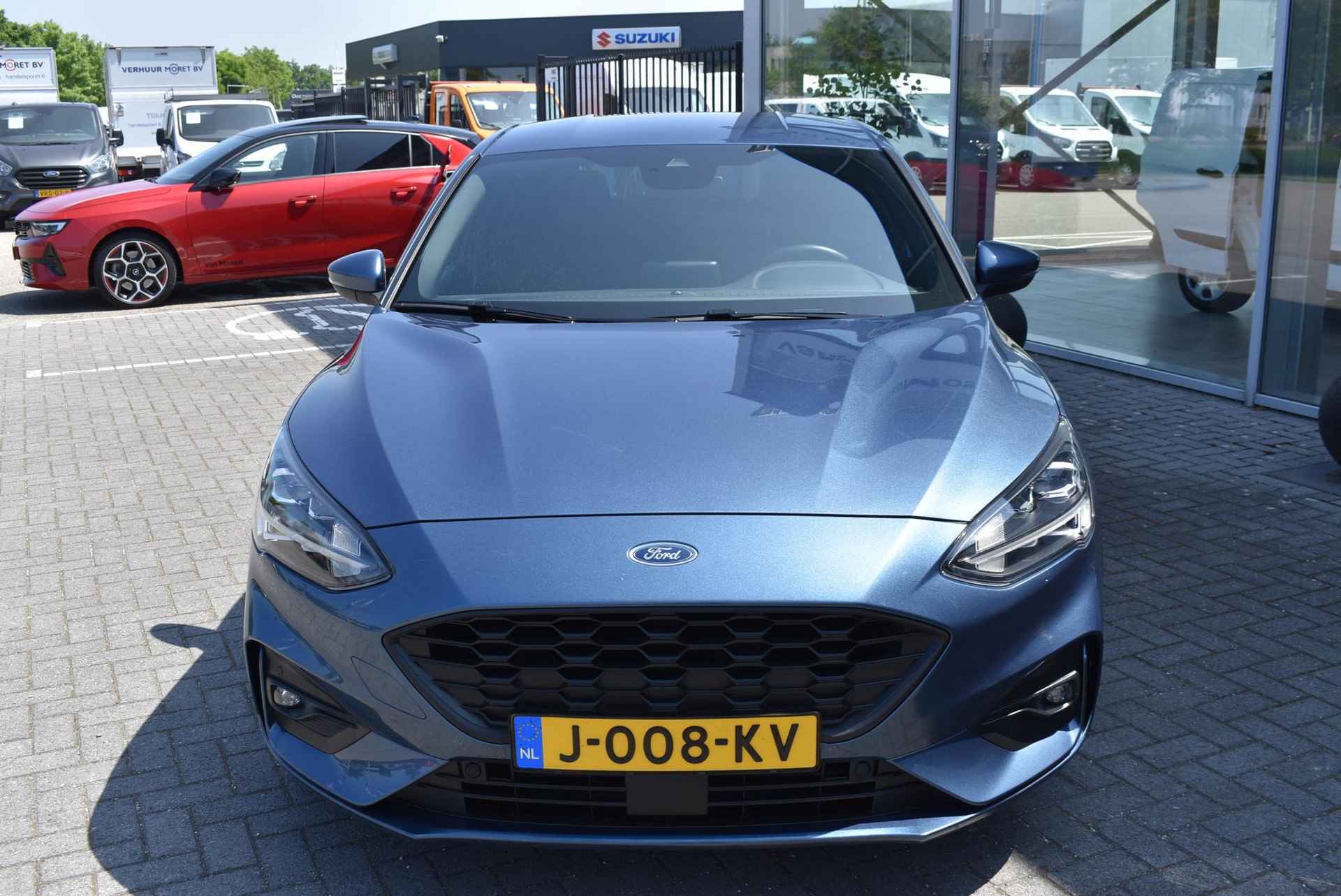 Ford Focus 1.0 EcoBoost Hybrid ST Line X Business | Winterpack | Achteruitrij Camera | Keyless entry | Draadloos opladen | 18 inch Velgen | - 6/25