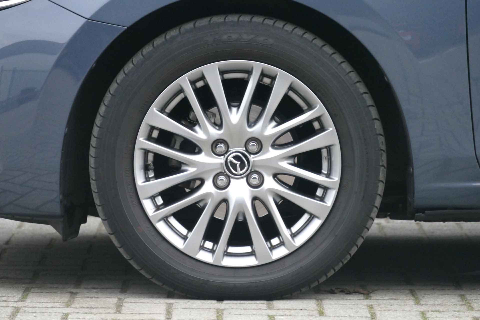 Mazda 2 1.5 Skyactiv-G Luxury | Navi | Cruise | Camera | HUD | Keyless Entry | RIJKLAARPRIJS! | - 4/26