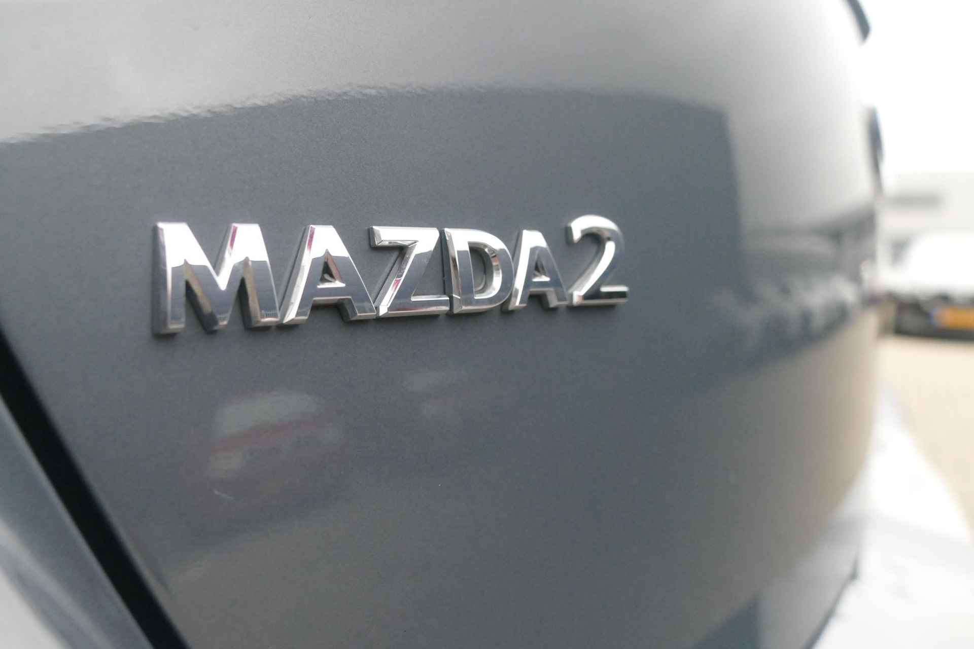 Mazda 2 1.5 Skyactiv-G Luxury | Navi | Cruise | Camera | HUD | Keyless Entry | RIJKLAARPRIJS! | - 5/26