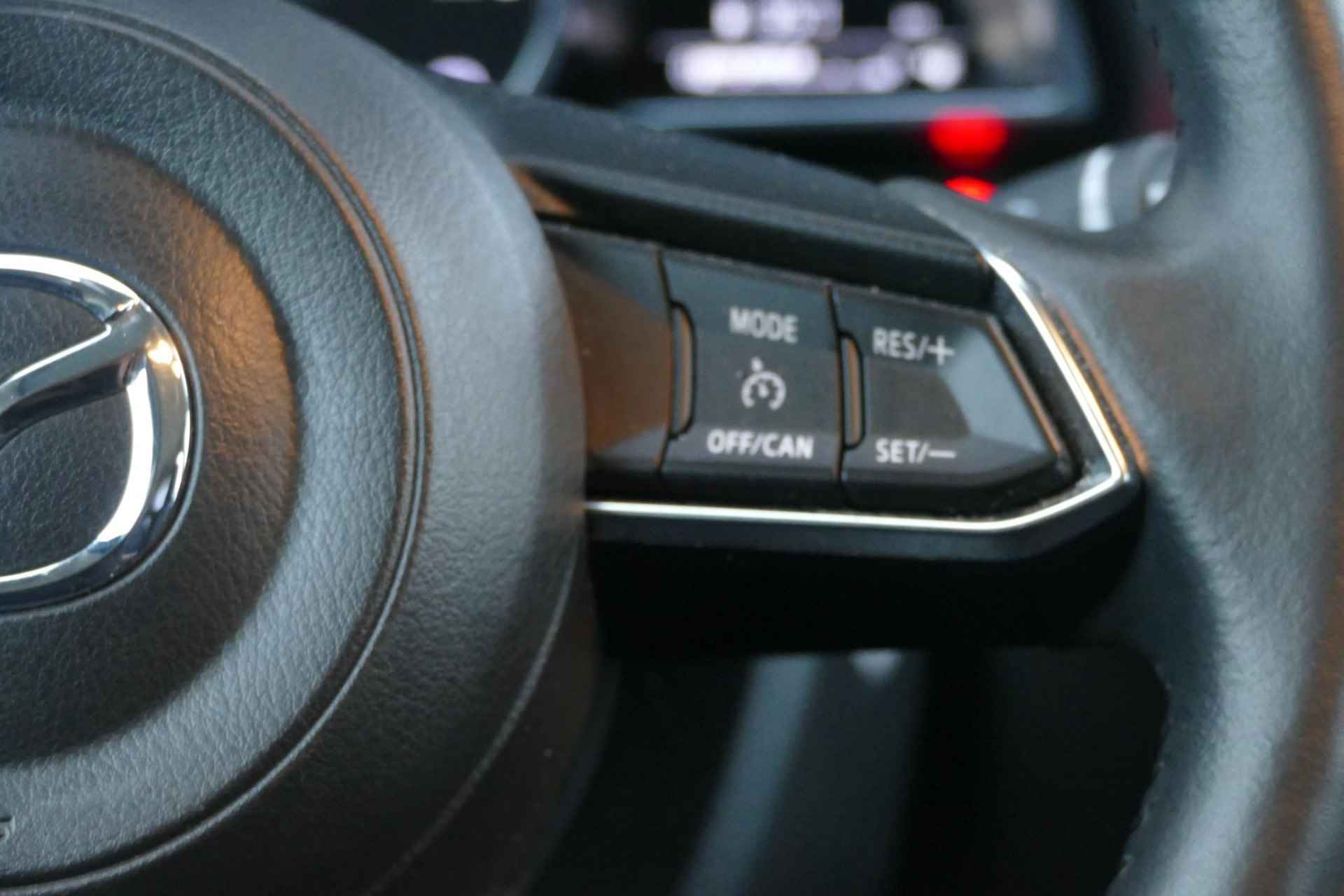 Mazda 2 1.5 Skyactiv-G Luxury | Navi | Cruise | Camera | HUD | Keyless Entry | RIJKLAARPRIJS! | - 12/26