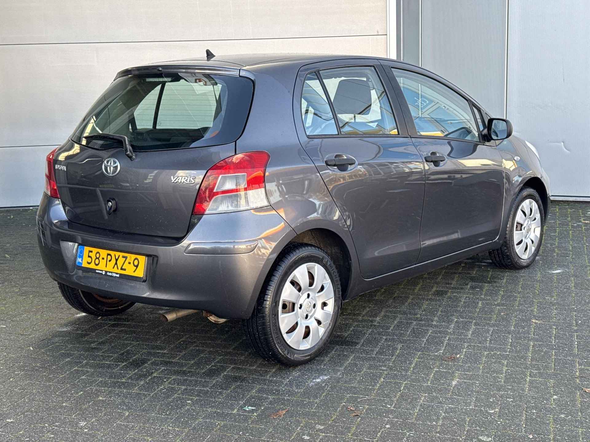 Toyota Yaris 1.3 VVTi Comfort - 3/18