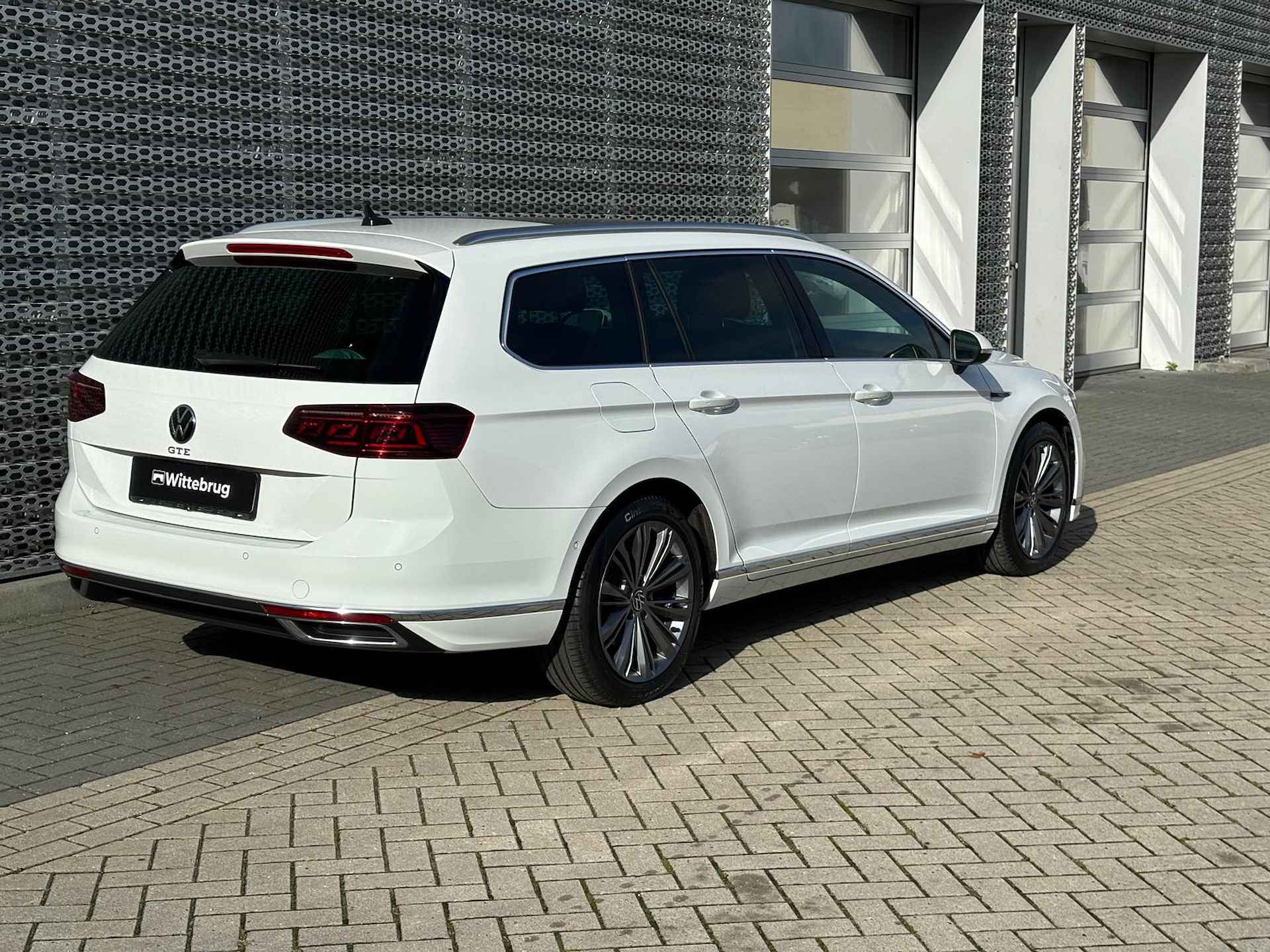 Volkswagen Passat Variant 1.4 TSI PHEV 218pk DSG GTE Business Panoramadak / Digitale Cockpit / LED / Stoel & Stuurverwarming / 18" LMV ** - 33/33